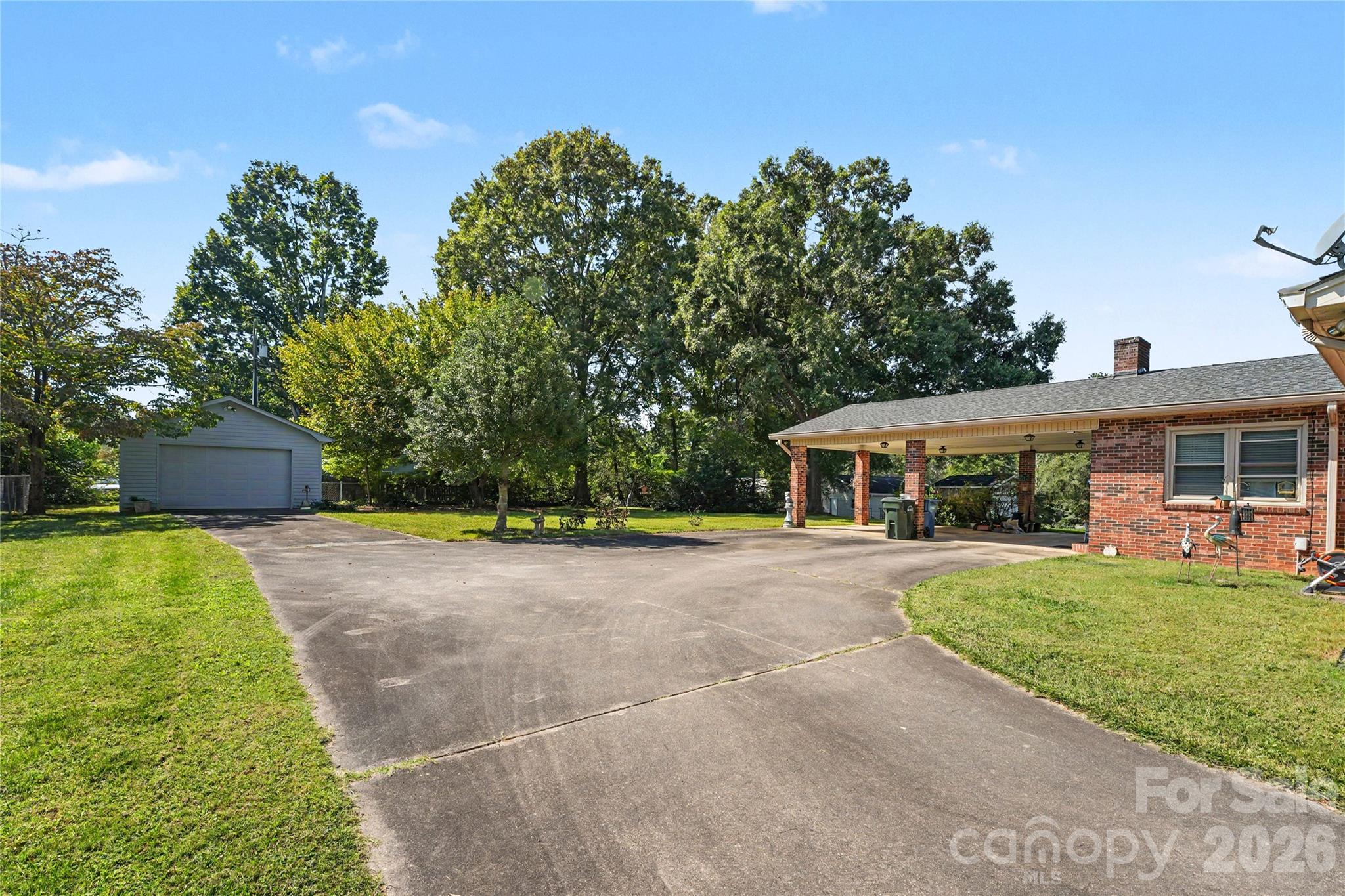 Single Family Residence at 1410 36th Avenue Drive NE, Hickory, photo 25 of 27