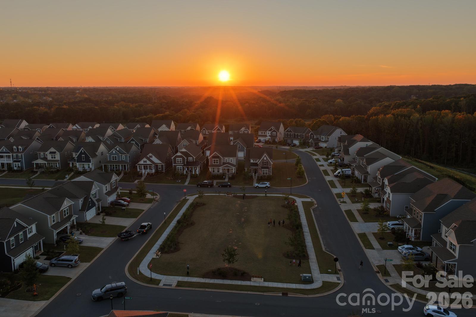 Single Family Residence at 352 Runner Stone Lane, Fort Mill, photo 15 of 36