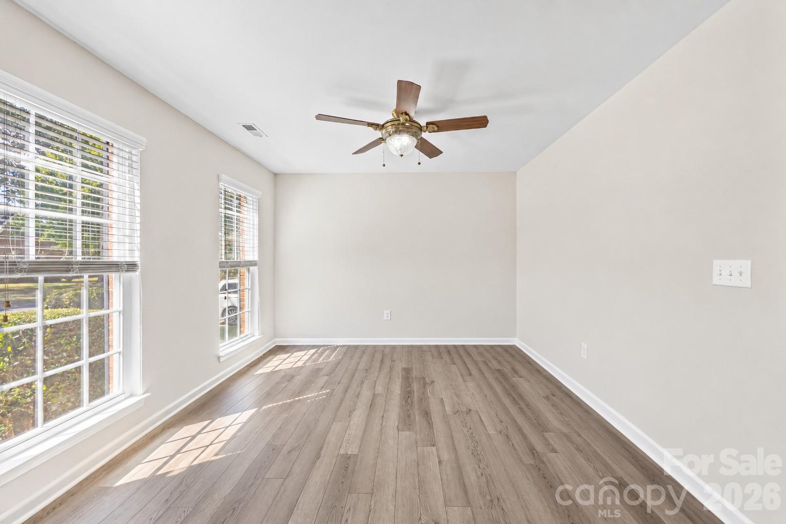 Single Family Residence at 13615 Edgetree Drive, Pineville, photo 11 of 42