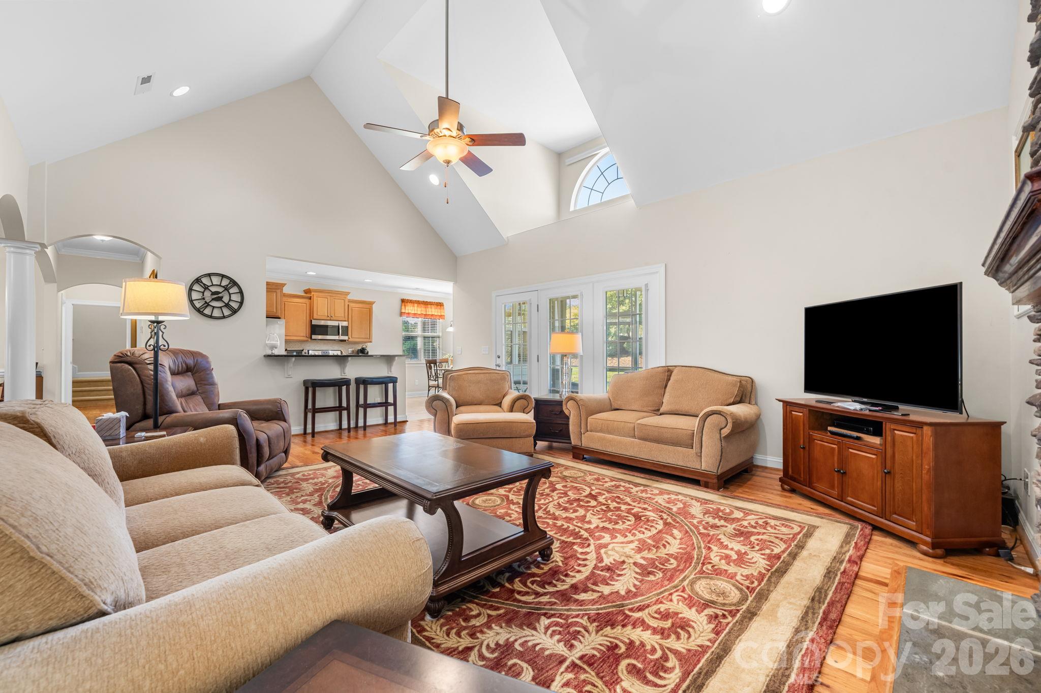Single Family Residence at 117 W Vista View Place, Mooresville, photo 8 of 33