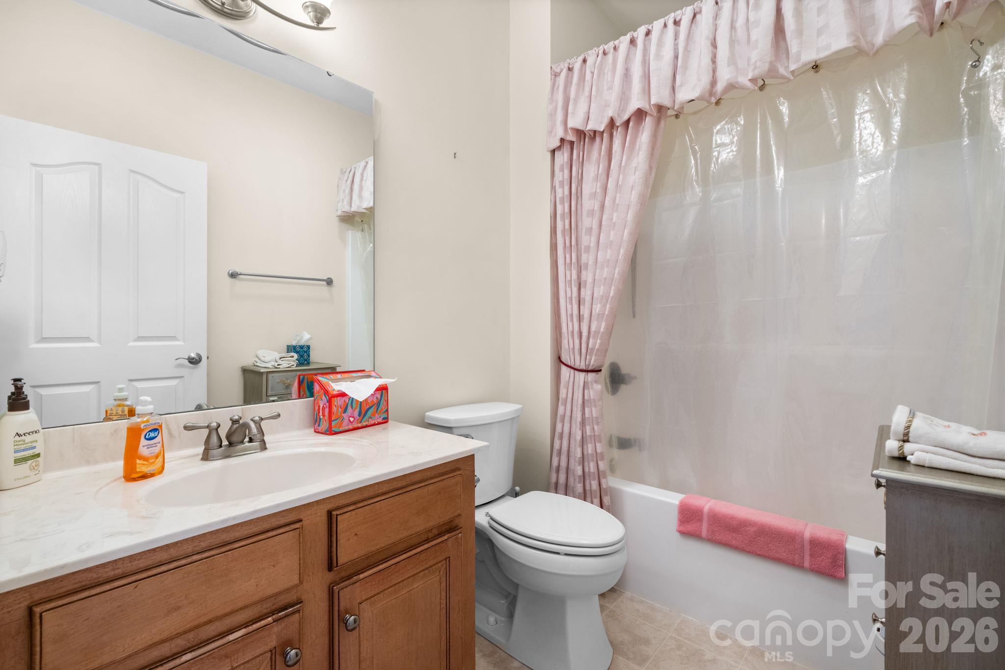 Single Family Residence at 117 W Vista View Place, Mooresville, photo 25 of 33