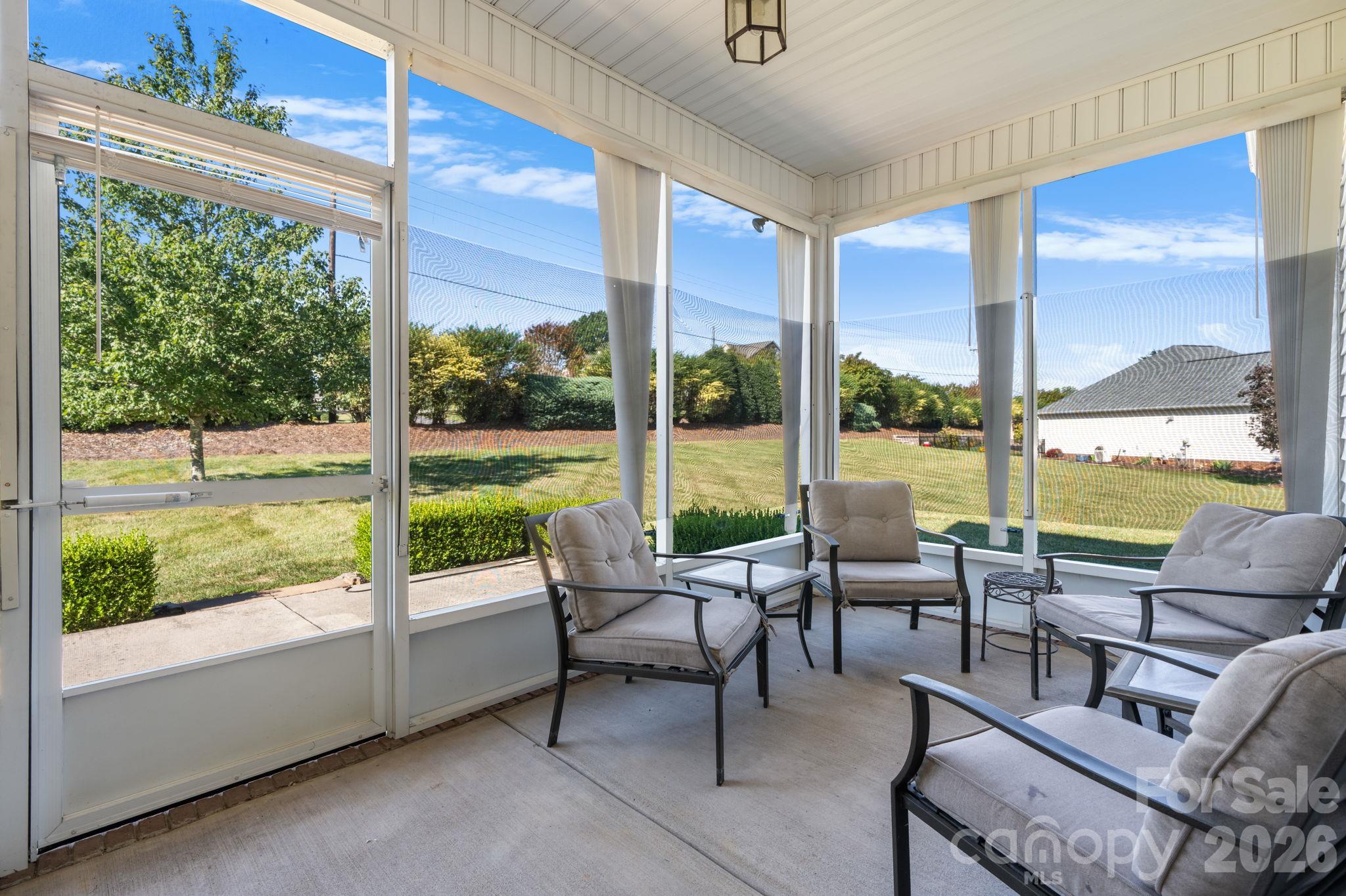Single Family Residence at 117 W Vista View Place, Mooresville, photo 29 of 33