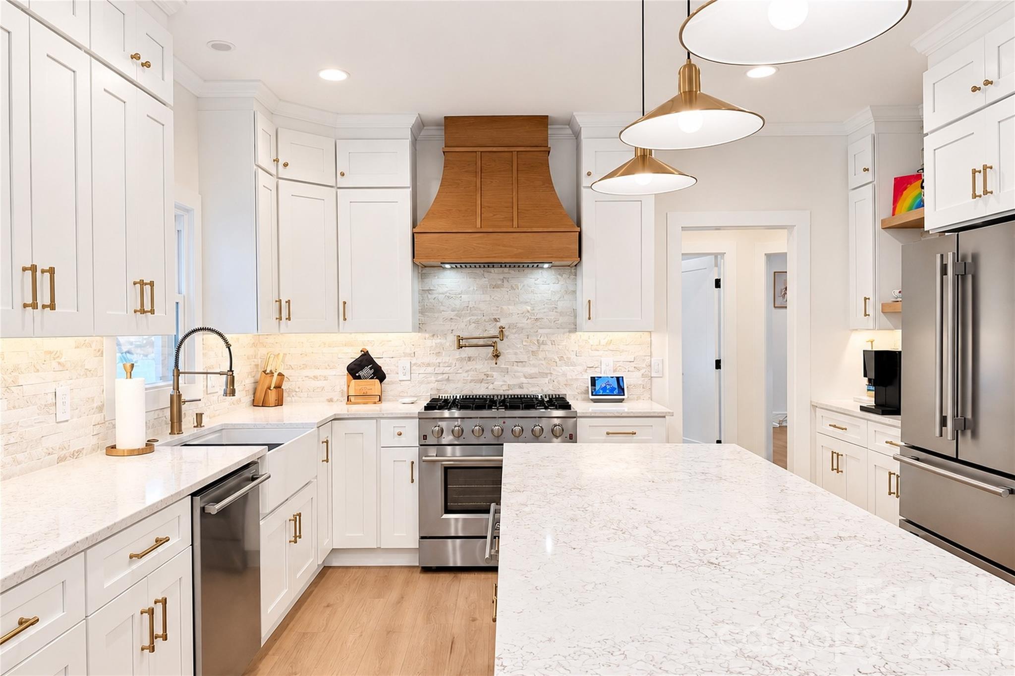 Single Family Residence at 18441 Davidson Concord Road, Davidson, photo 9 of 45