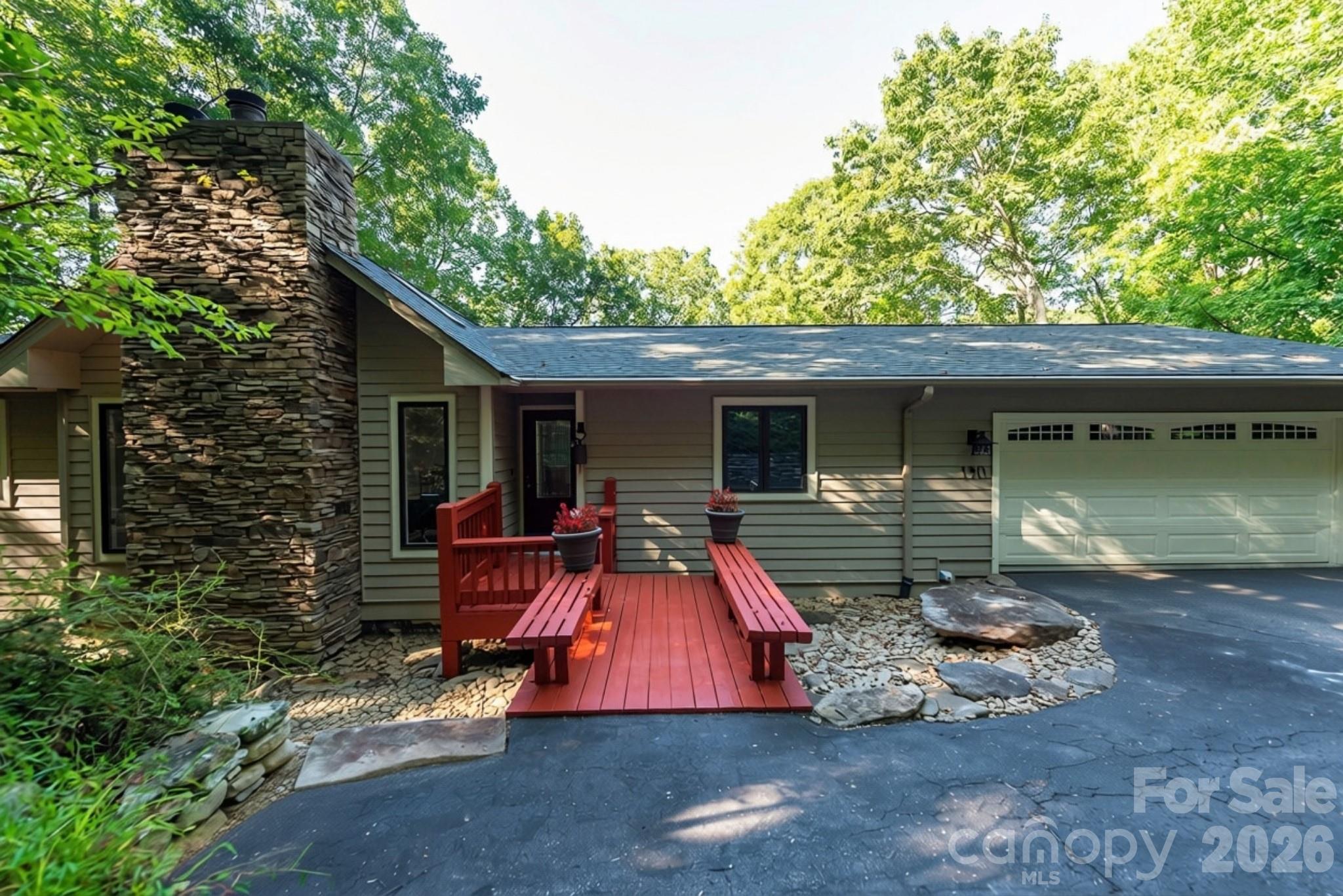 190 Ridgeview Drive