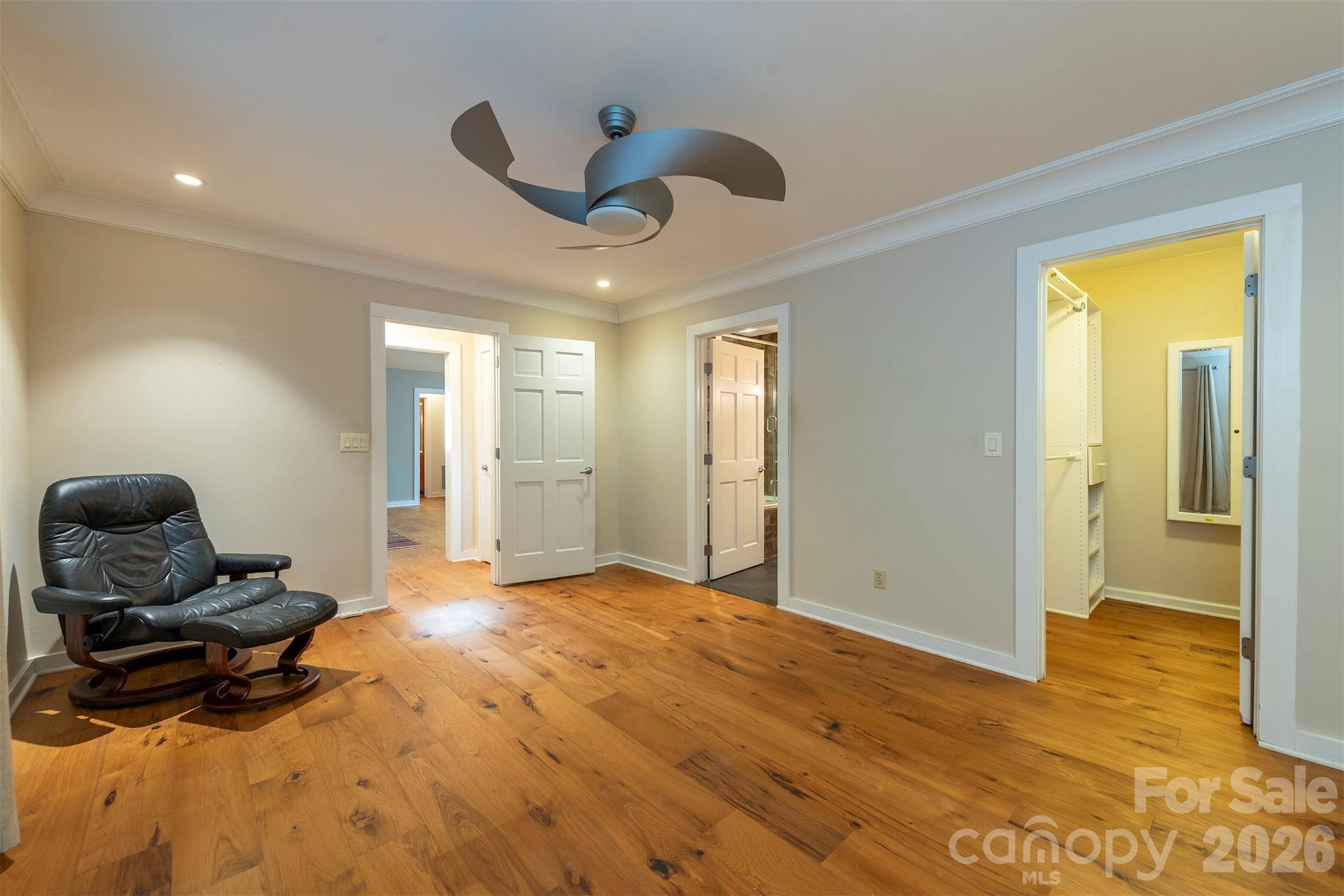 Single Family Residence at 190 Ridgeview Drive, Hendersonville, photo 19 of 44
