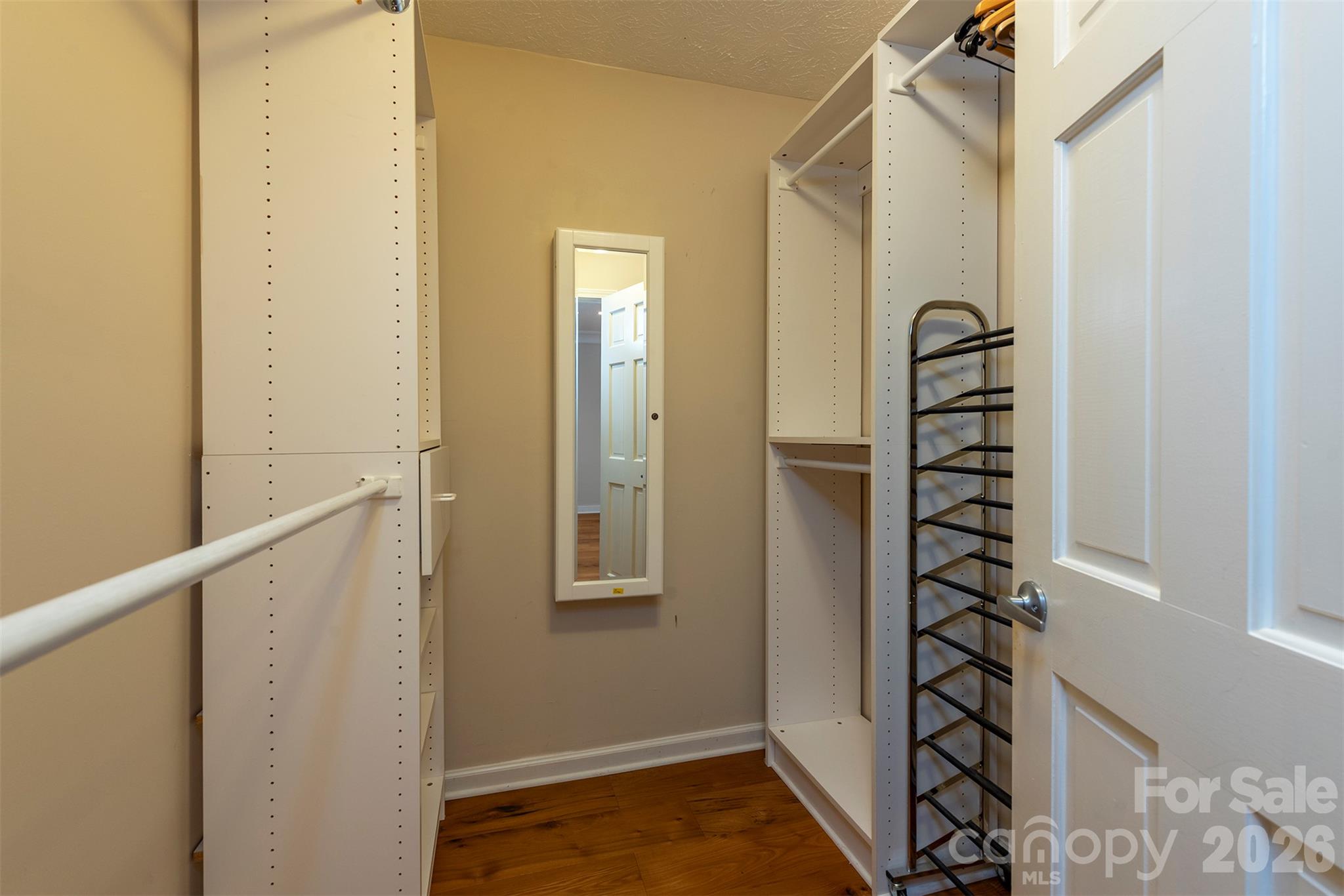 Single Family Residence at 190 Ridgeview Drive, Hendersonville, photo 20 of 44