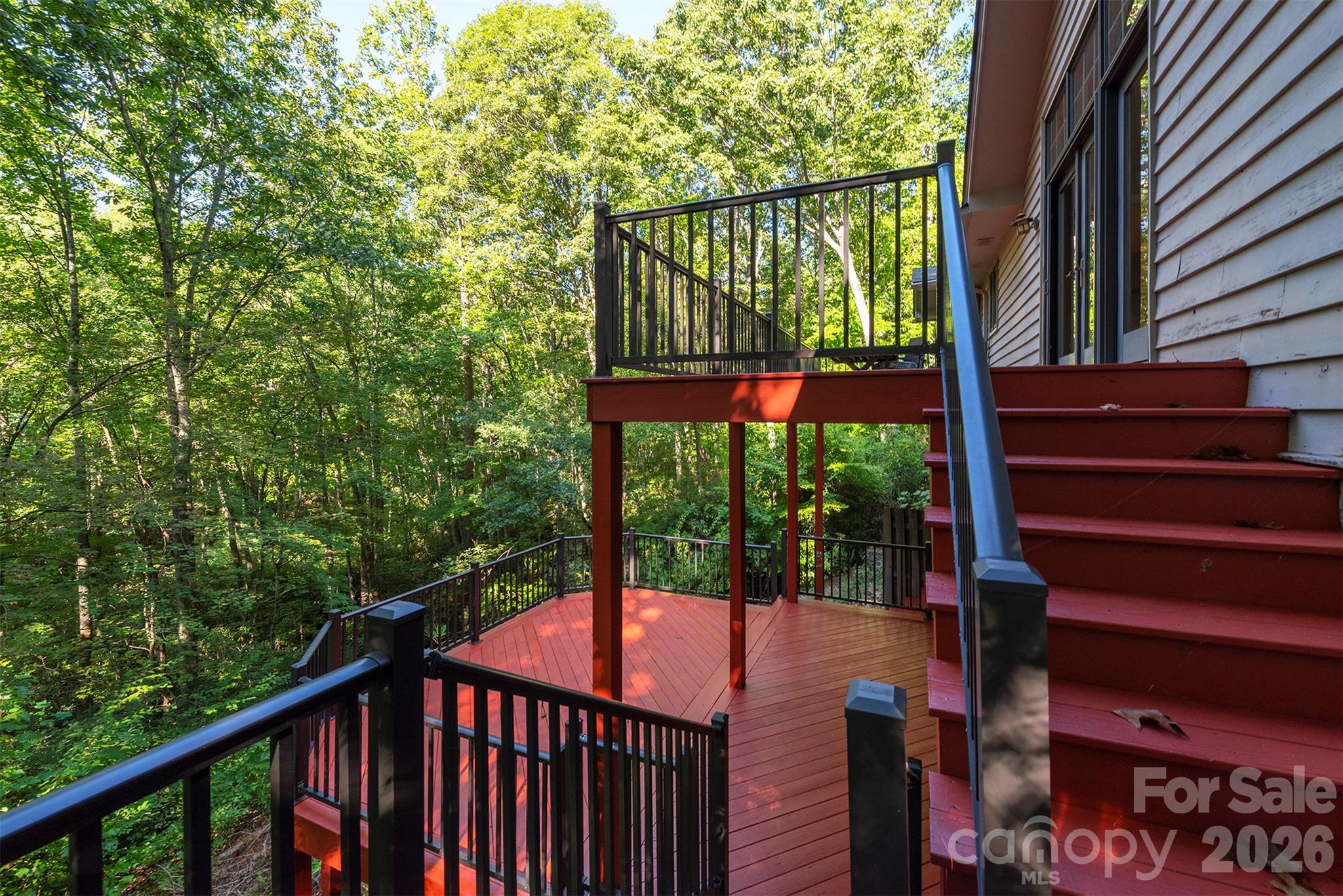 Single Family Residence at 190 Ridgeview Drive, Hendersonville, photo 40 of 44