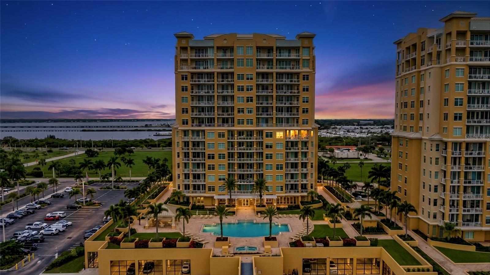 130 RIVIERA DUNES WAY #701