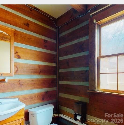 Downstairs 1/2 Bath for convenience ! - 1456 Dellwood Road, Waynesville