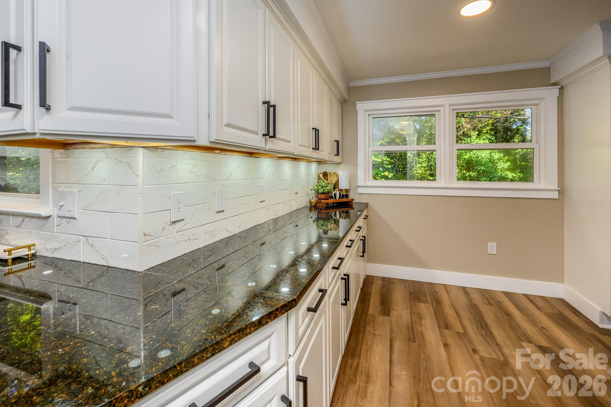Single Family Residence at 508 Berkshire Drive, Statesville, photo 16 of 39