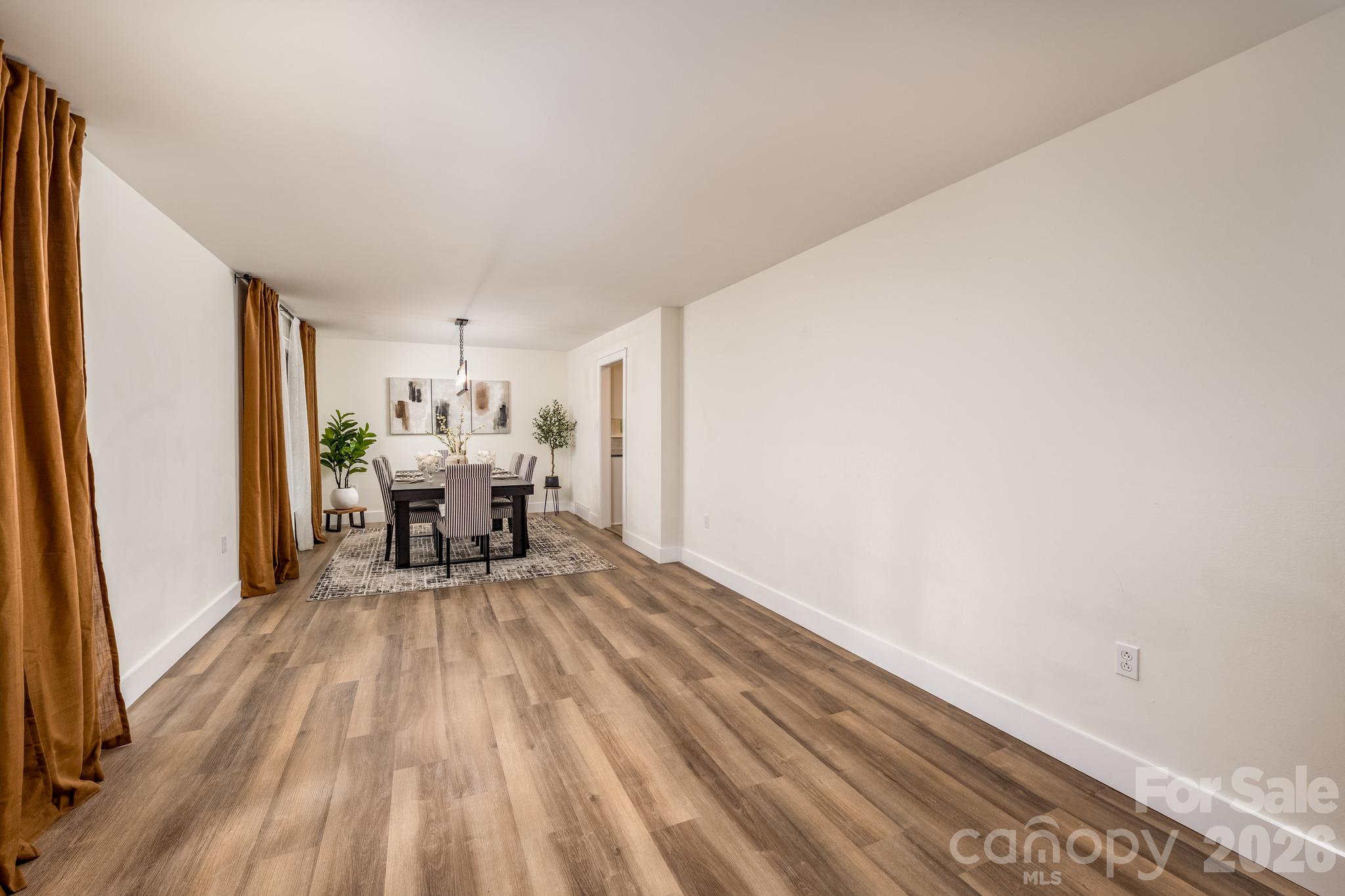 spacious dining and living room - 508 Berkshire Drive, Statesville