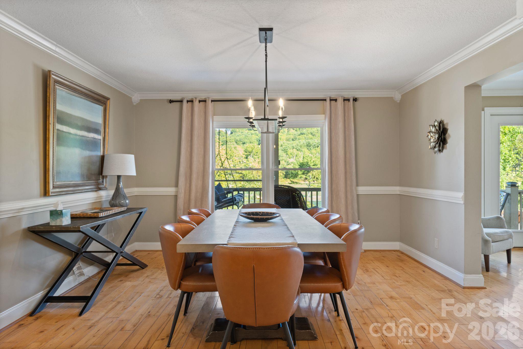 Single Family Residence at 422 Crooked Creek Road, Hendersonville, photo 7 of 48