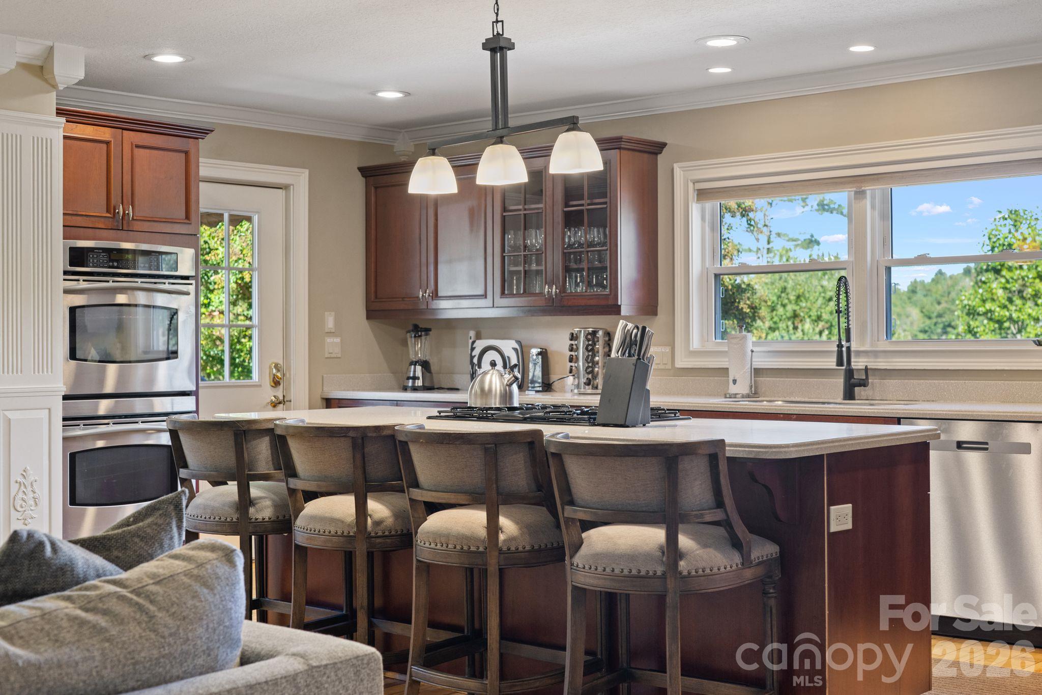Single Family Residence at 422 Crooked Creek Road, Hendersonville, photo 11 of 48