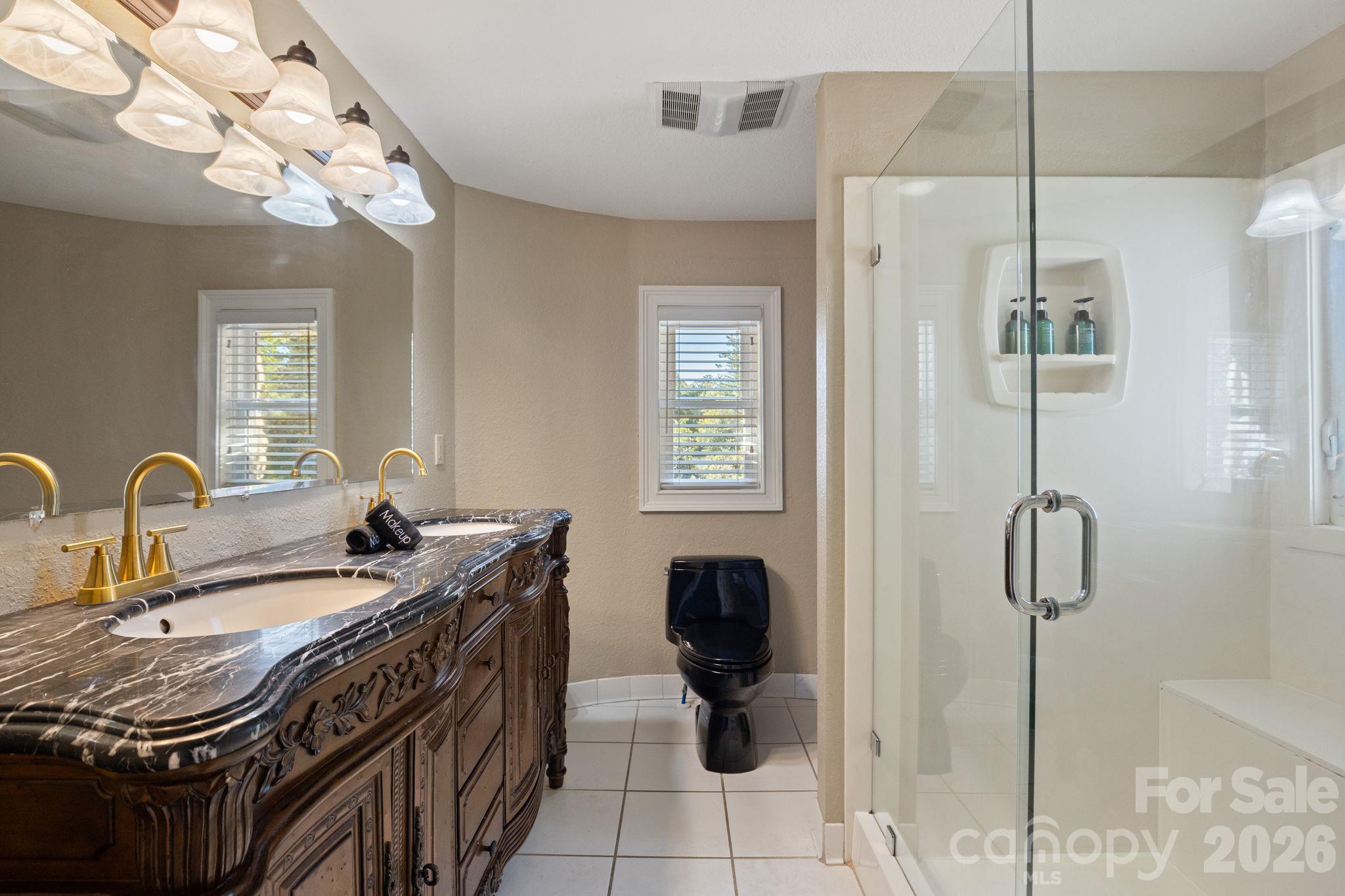 Single Family Residence at 422 Crooked Creek Road, Hendersonville, photo 26 of 48