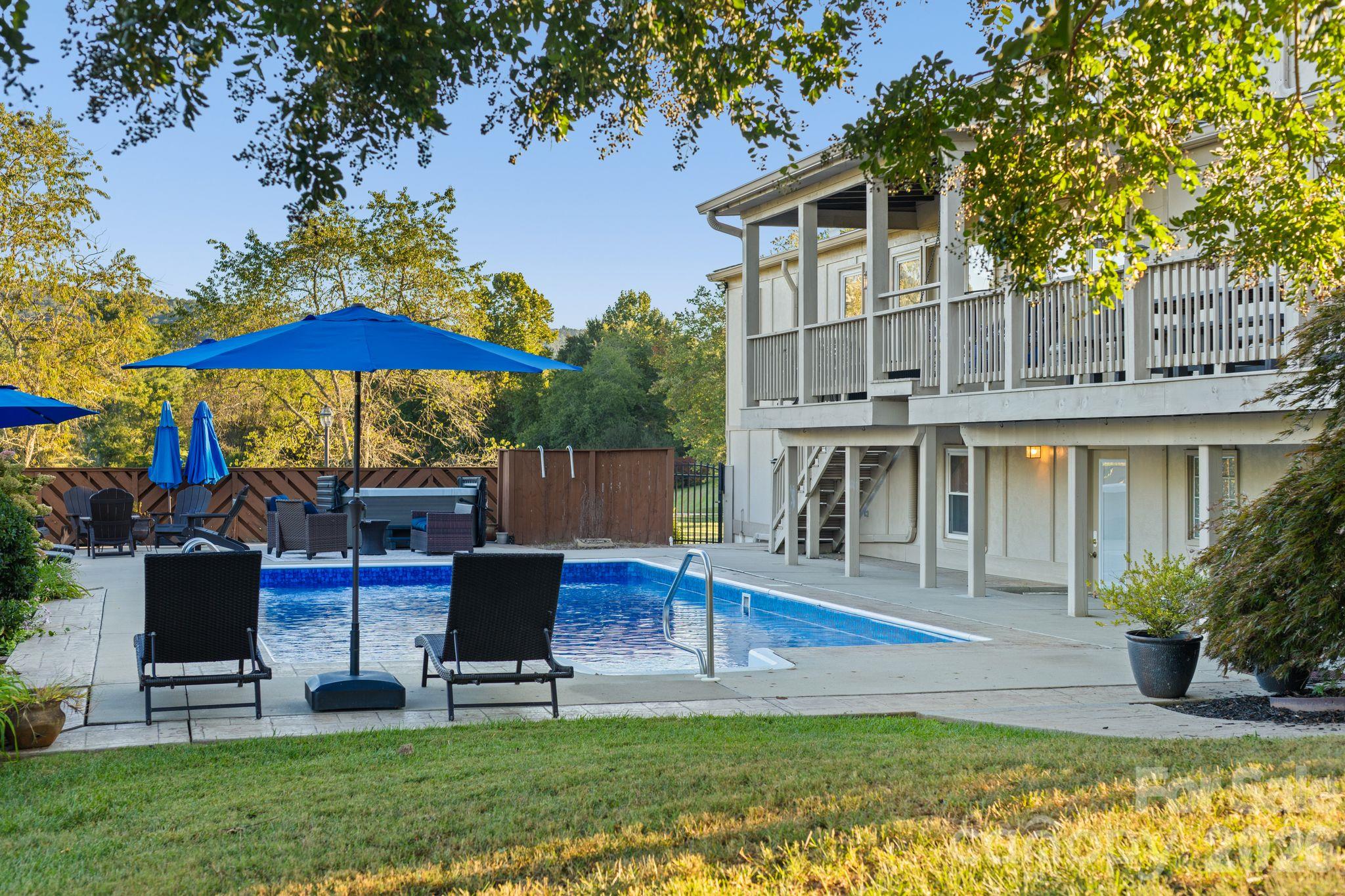 Single Family Residence at 422 Crooked Creek Road, Hendersonville, photo 42 of 48