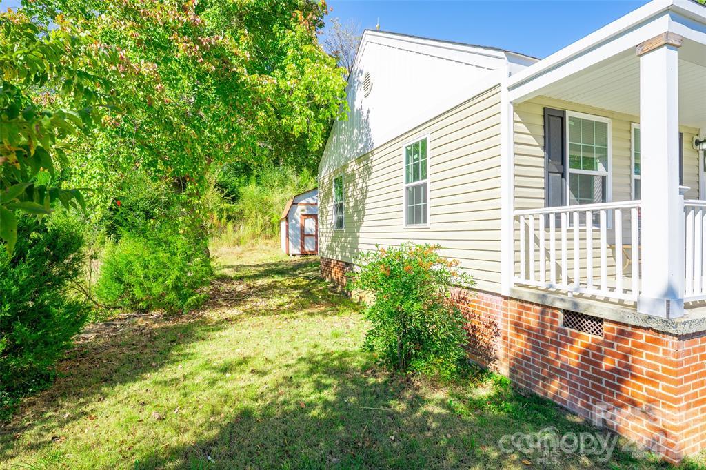 Single Family Residence at 640 Mckee Street, Albemarle, photo 4 of 13