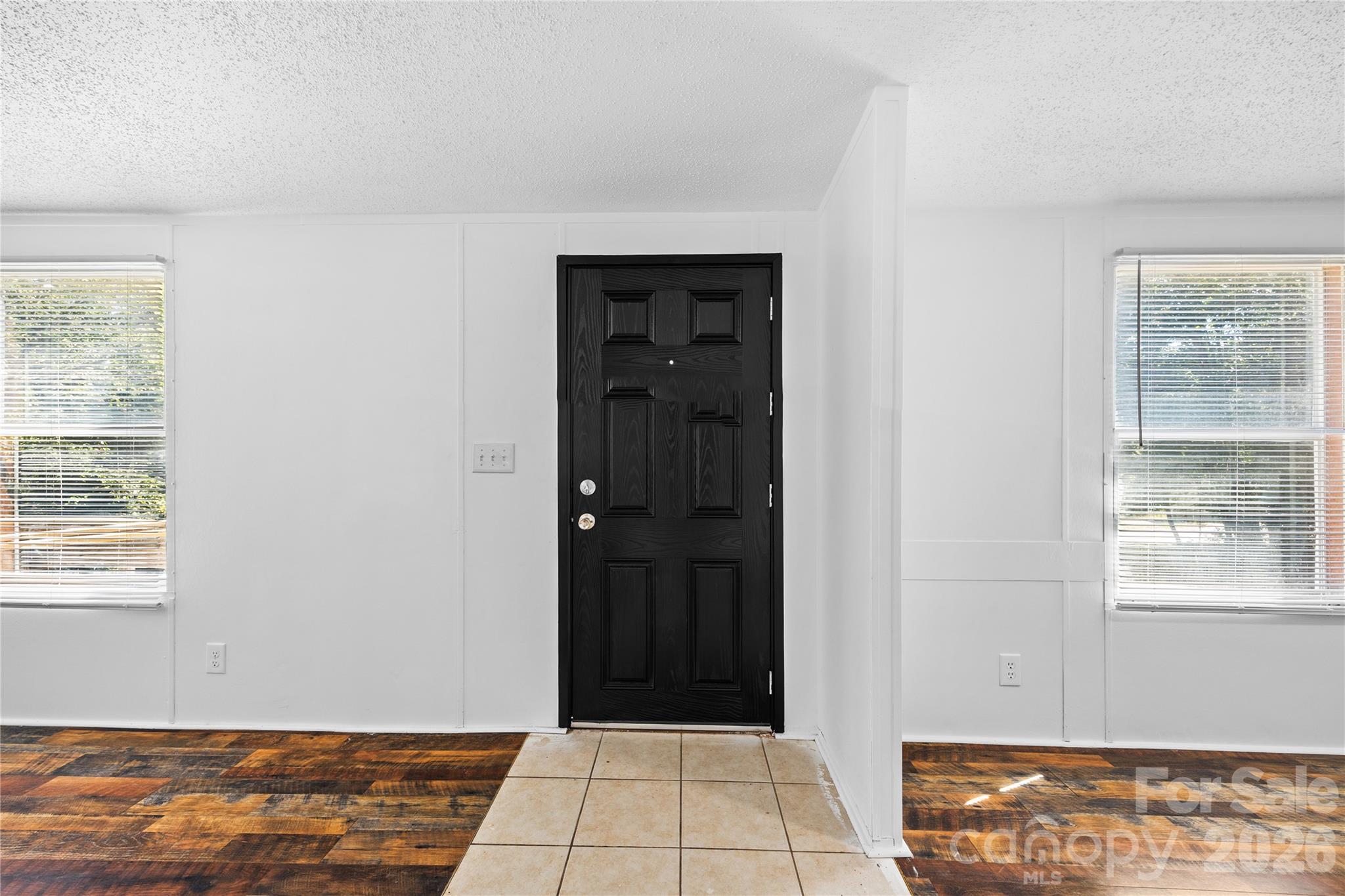 Single Family Residence at 3285 Falcon Ridge Road, Maiden, photo 7 of 32
