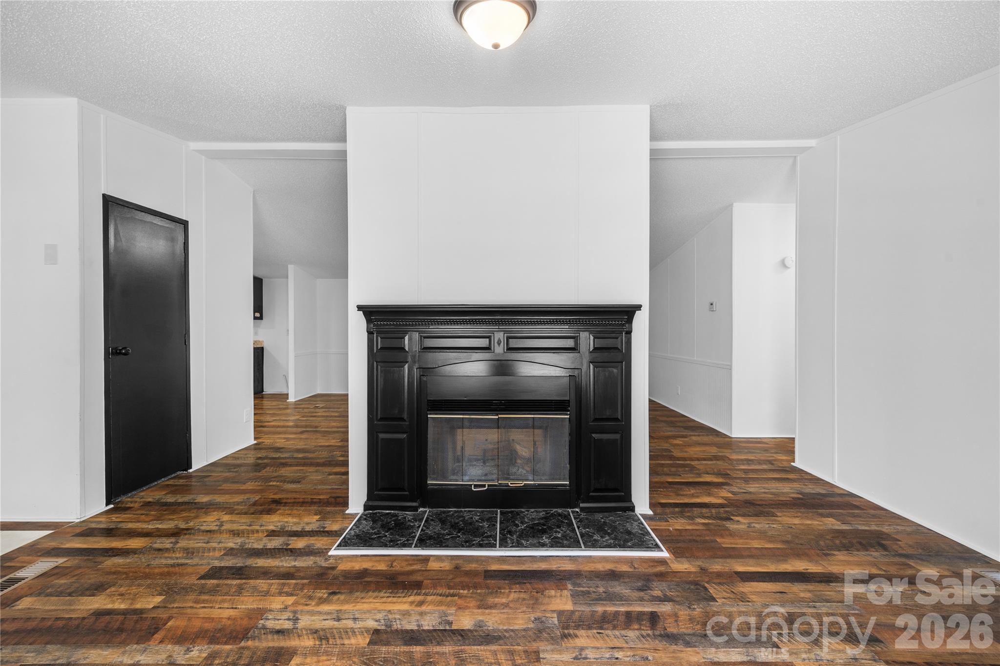 Single Family Residence at 3285 Falcon Ridge Road, Maiden, photo 8 of 32