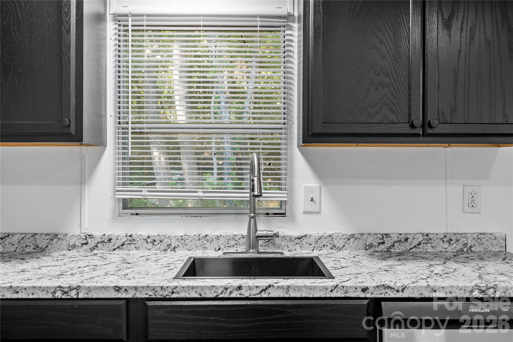 Single Family Residence at 3285 Falcon Ridge Road, Maiden, photo 11 of 32