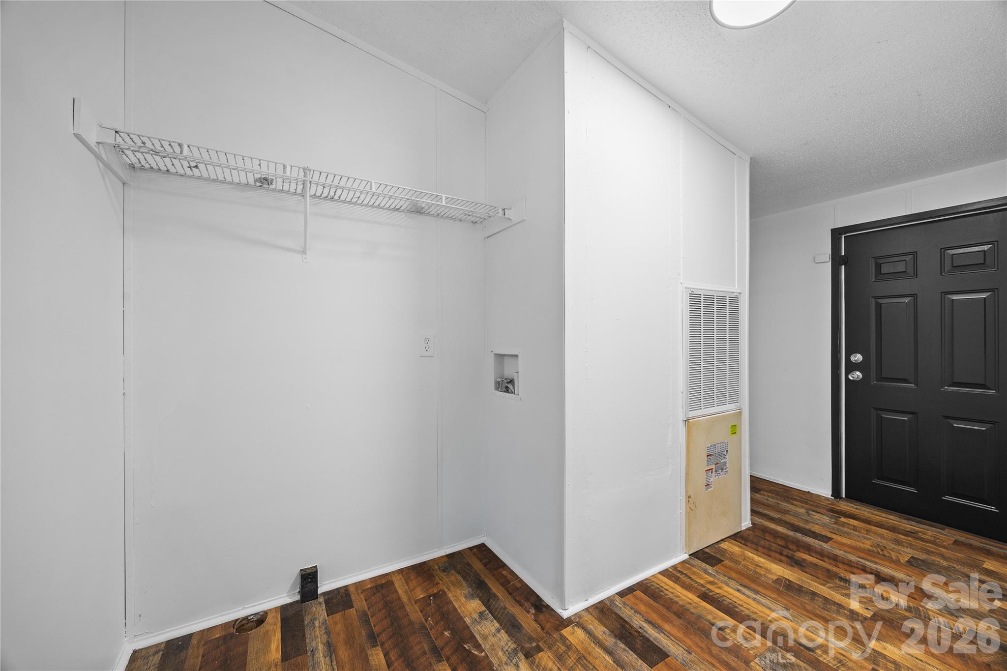 Single Family Residence at 3285 Falcon Ridge Road, Maiden, photo 16 of 32