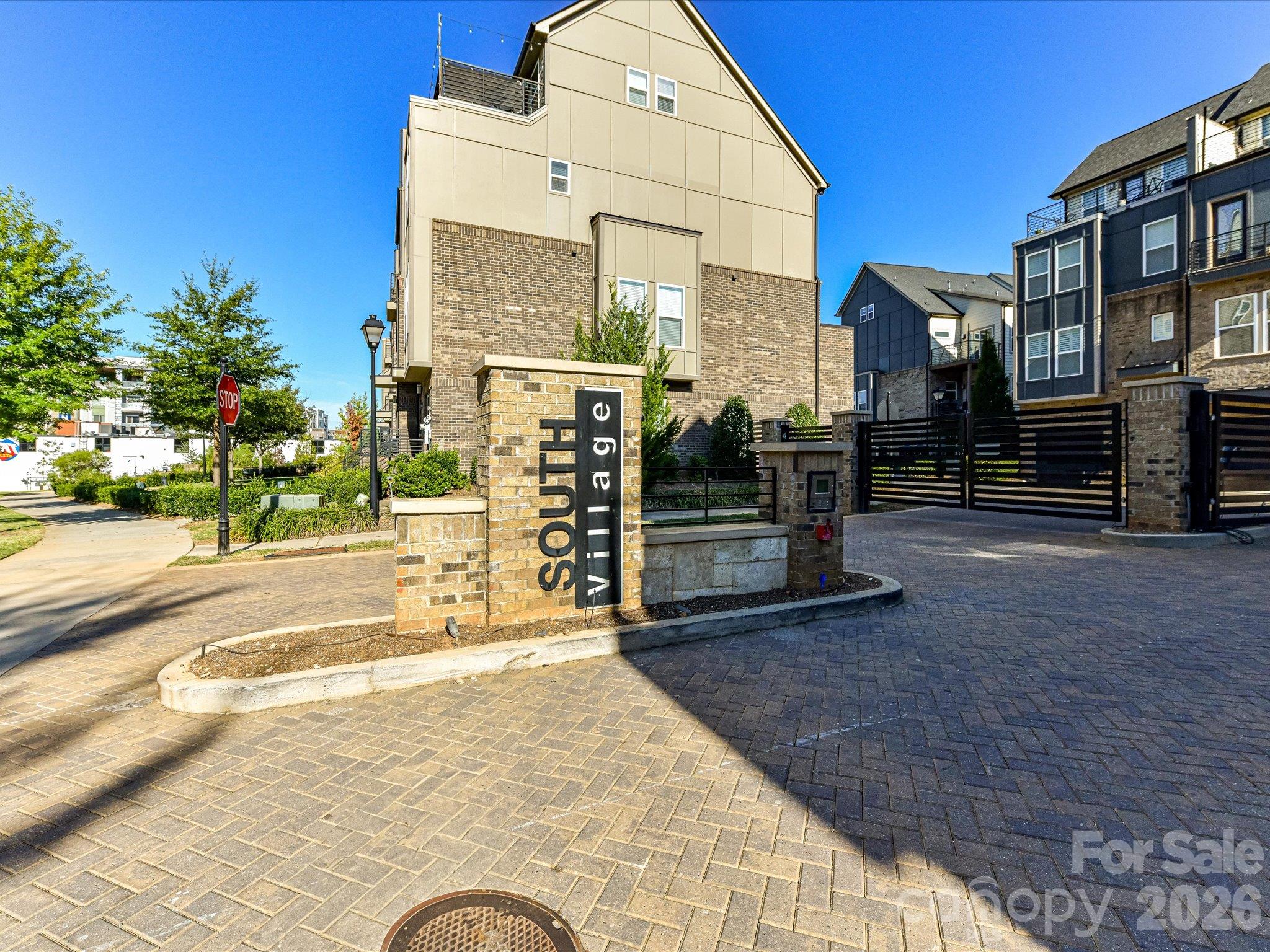 Townhouse at 3528 Craughwell Drive, Charlotte, photo 2 of 40