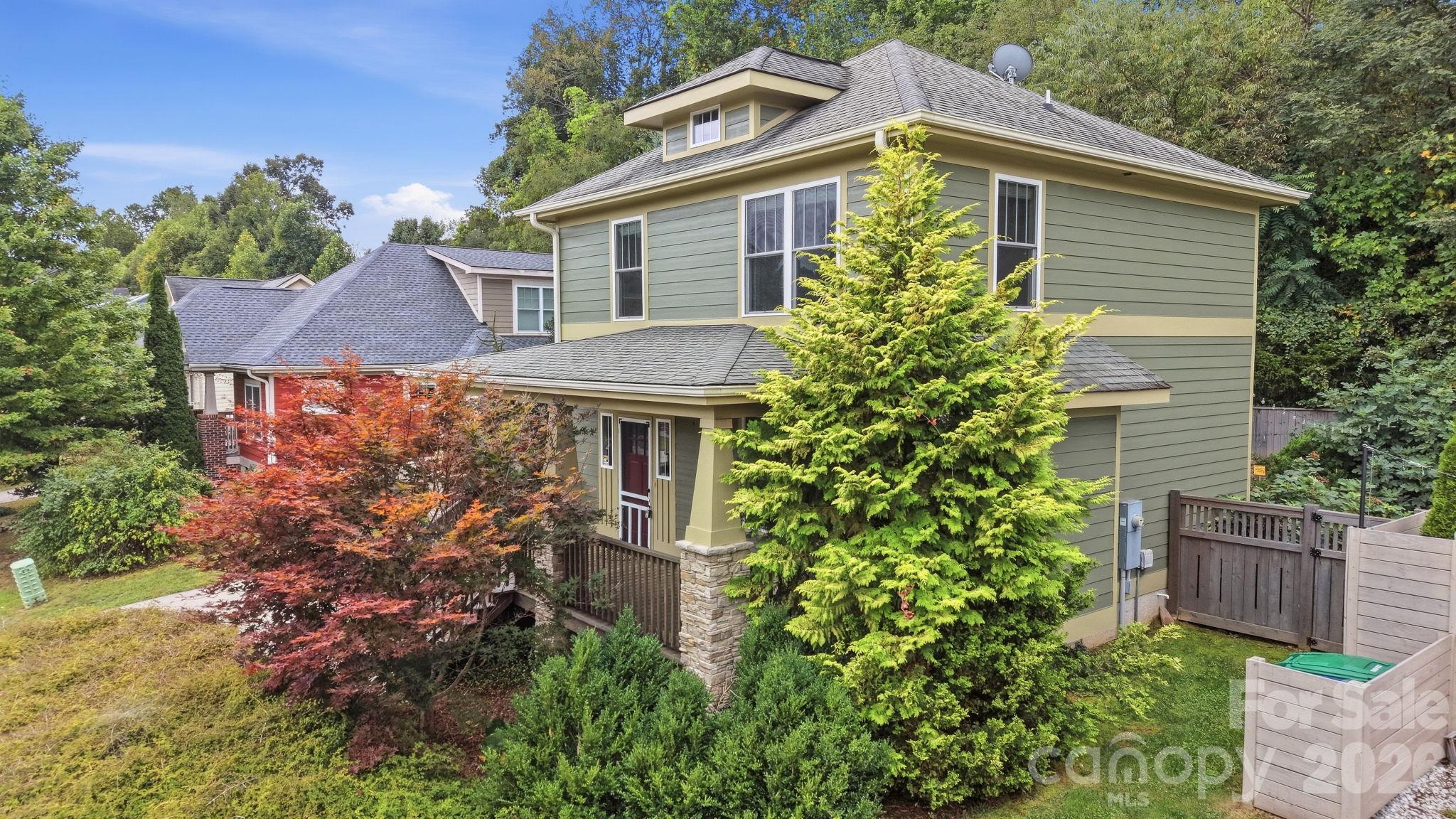 Single Family Residence at 128 Estelle Park Drive, Asheville, photo 7 of 42