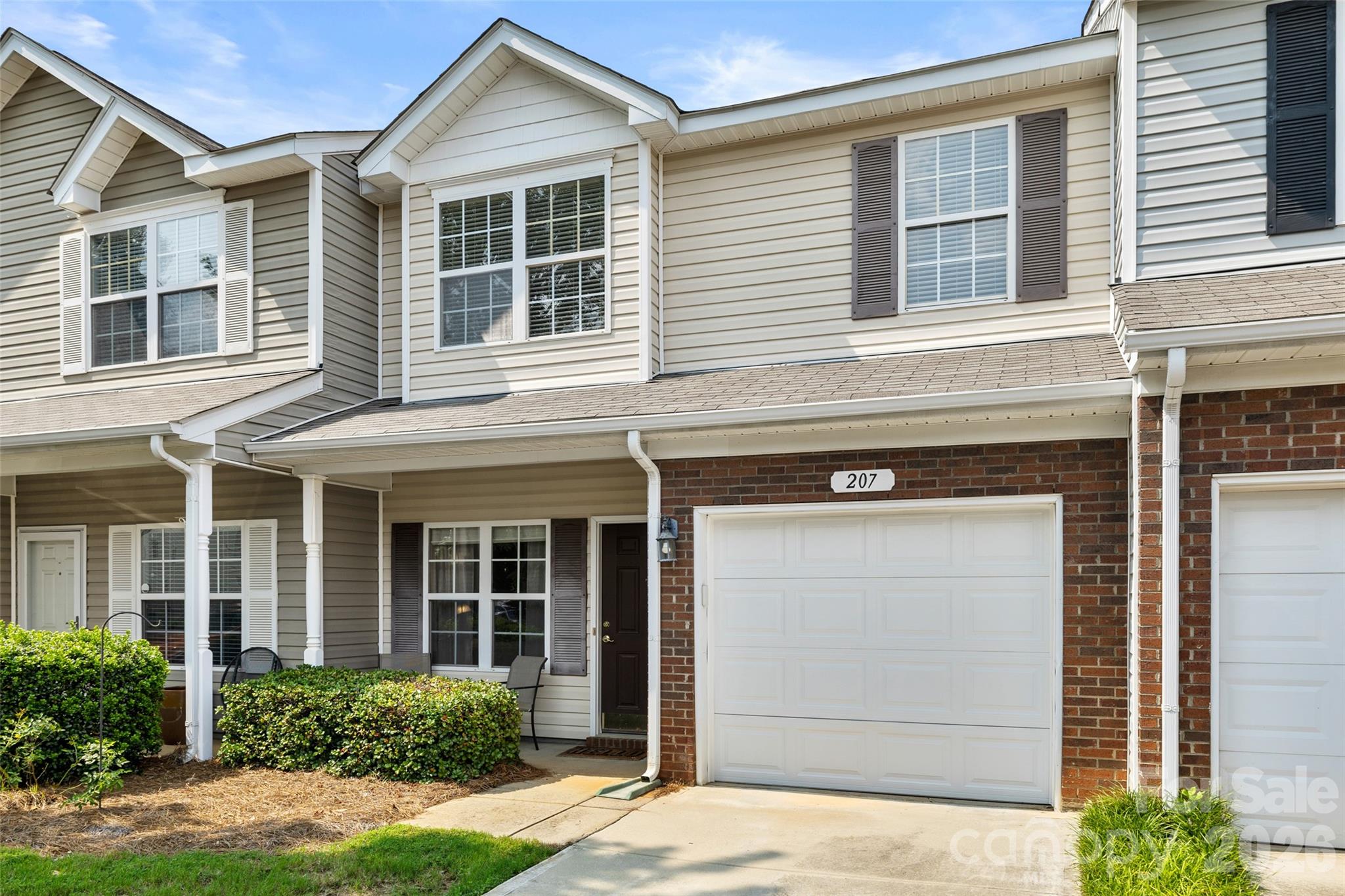 Townhouse at 207 Tail Race Lane, Fort Mill, photo 3 of 26