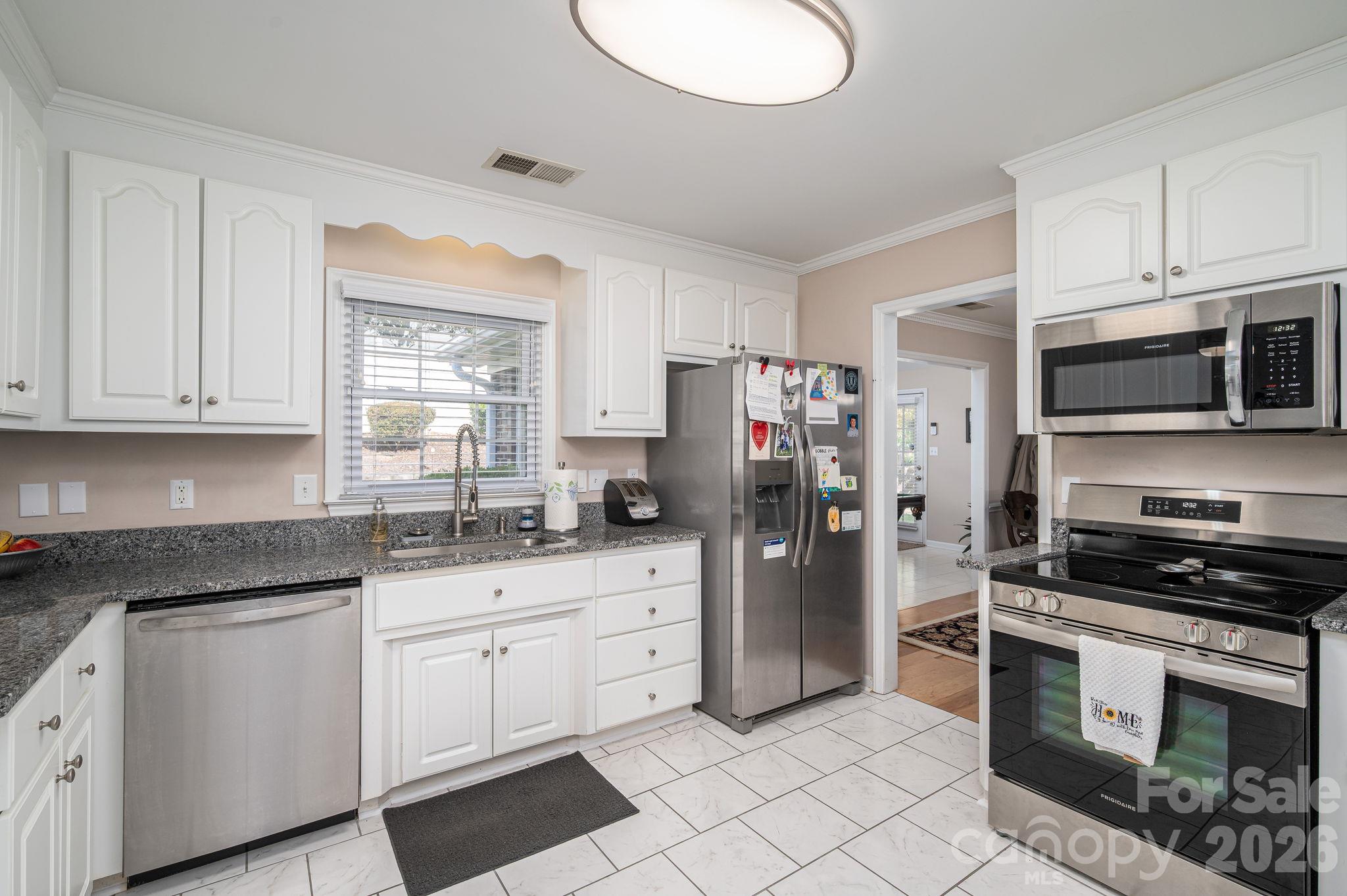 Condominium at 1618-B Union Road, Gastonia, photo 12 of 48