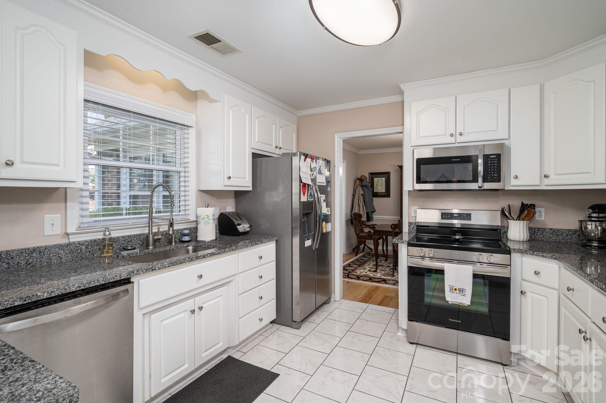 Condominium at 1618-B Union Road, Gastonia, photo 13 of 48