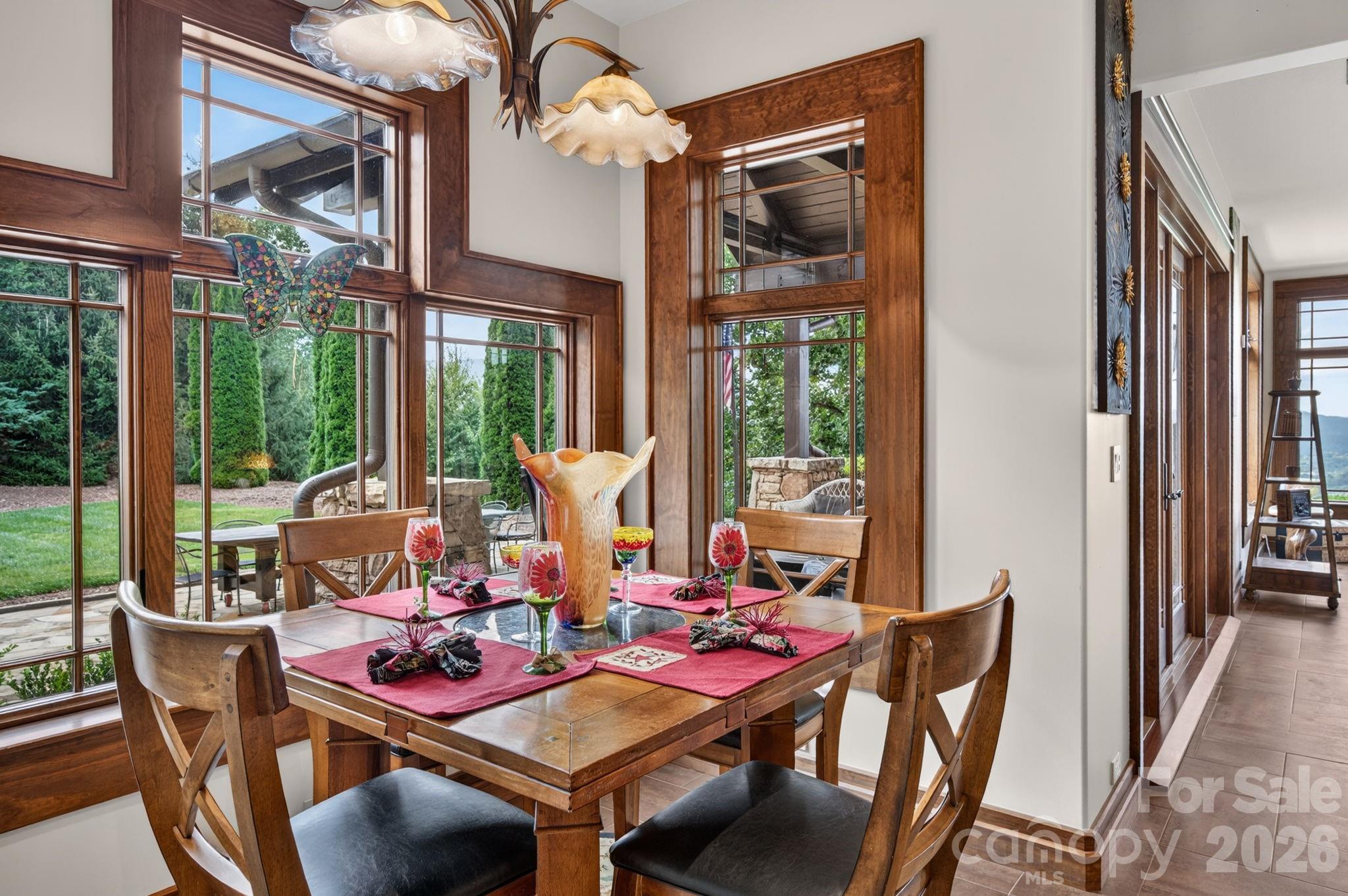 Breakfast Nook - 93 Lombard Street, Waynesville