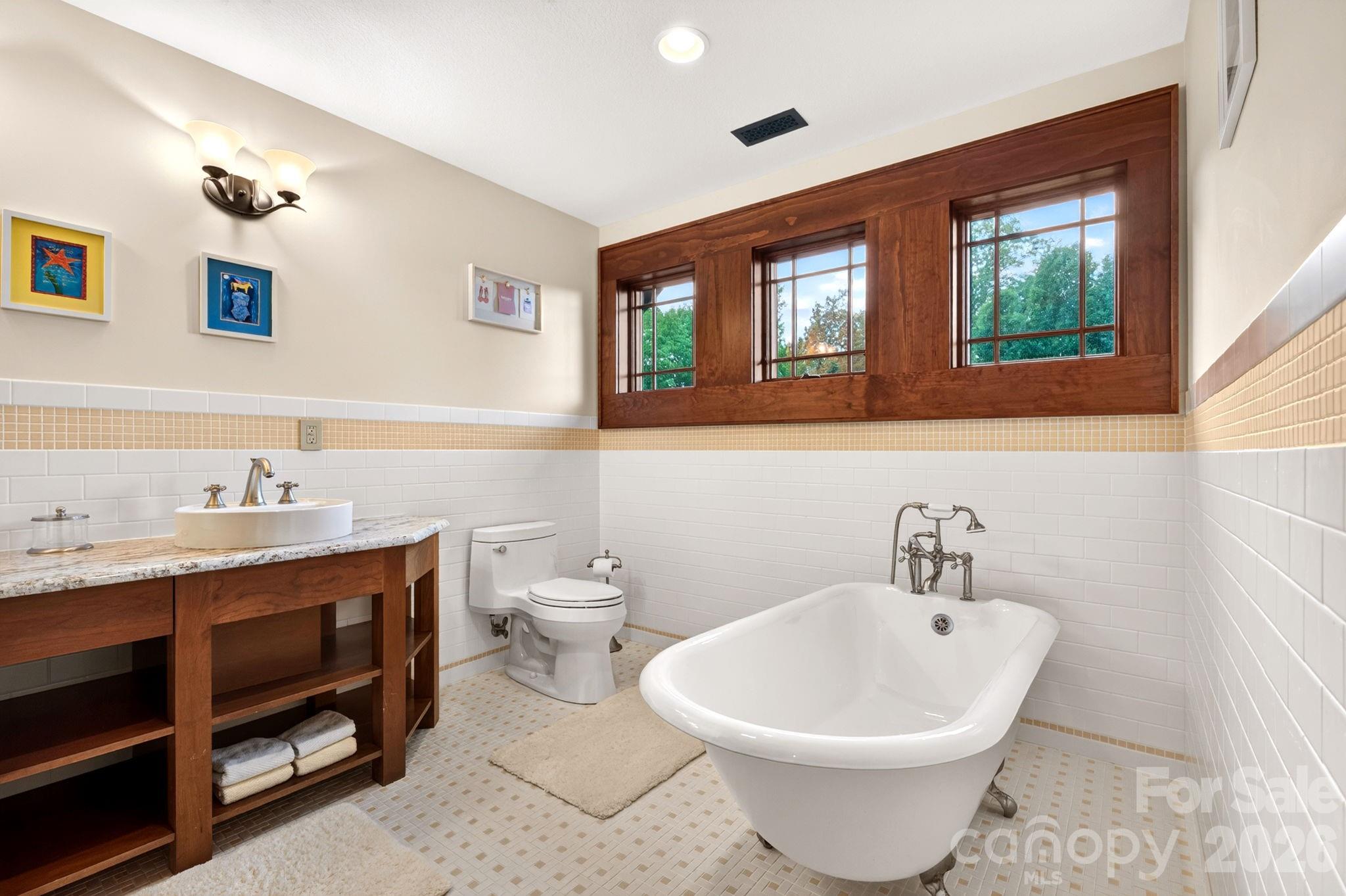 Guest Bath 2 - 93 Lombard Street, Waynesville