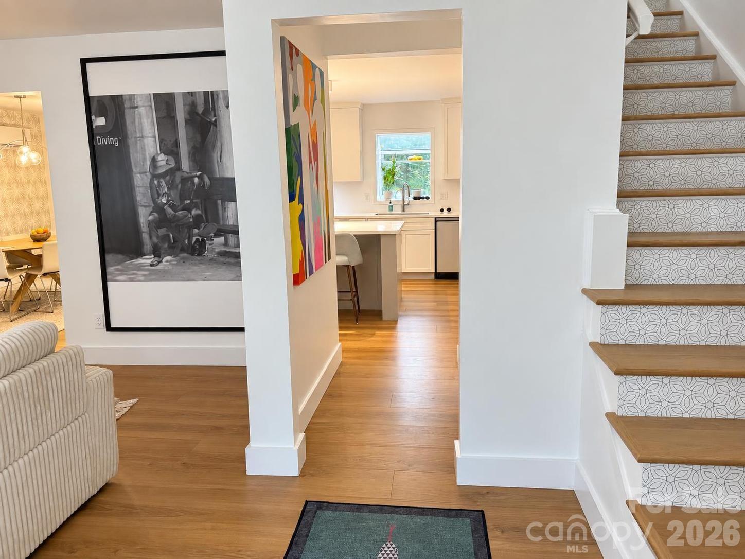 Single Family Residence at 822 Ingraham Place, Charlotte, photo 4 of 24