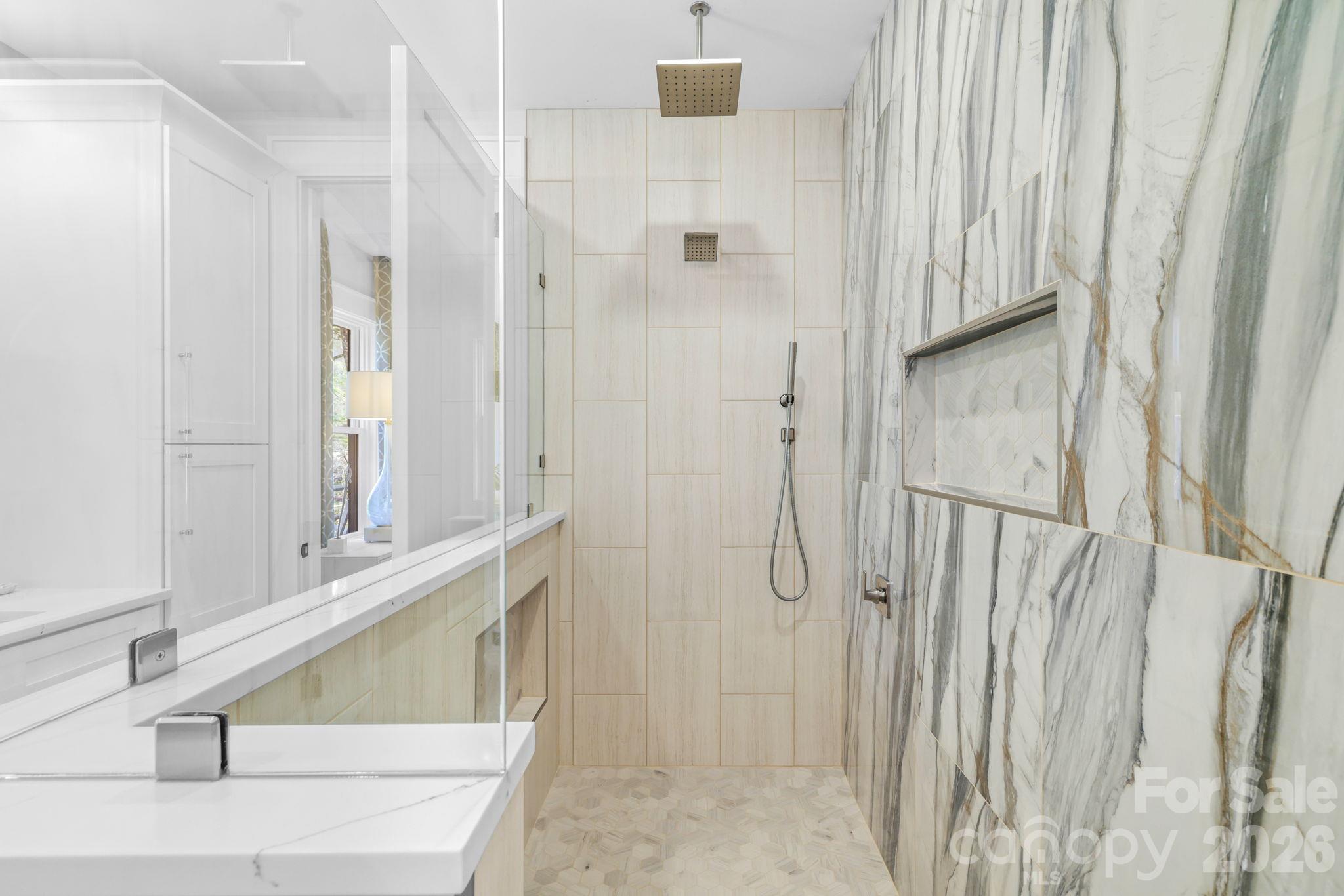 Luxury Spa shower - 95 Cardinal Trace, Lake Toxaway