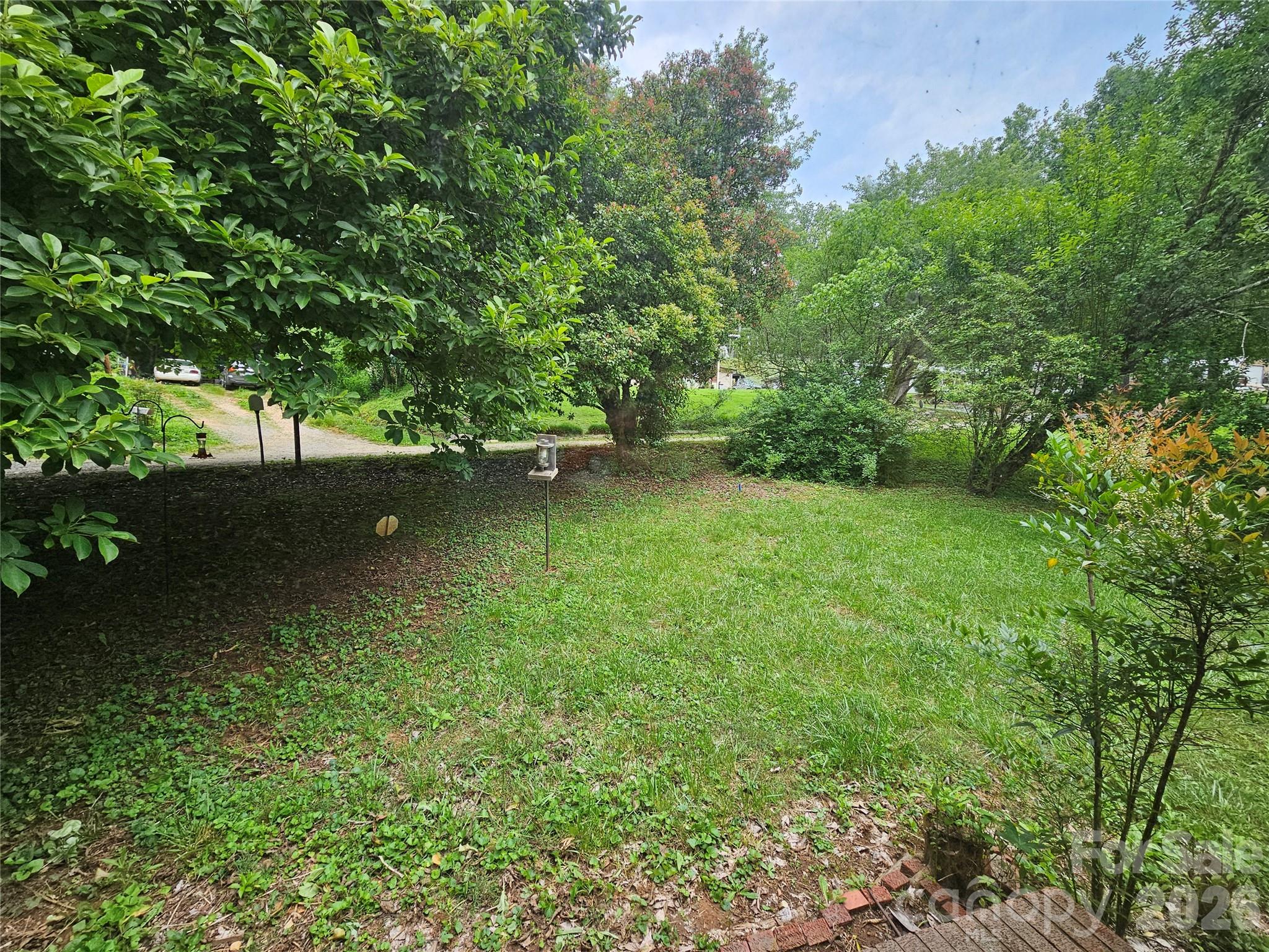 Front yard - 573 Uptons Landing Road, Marion