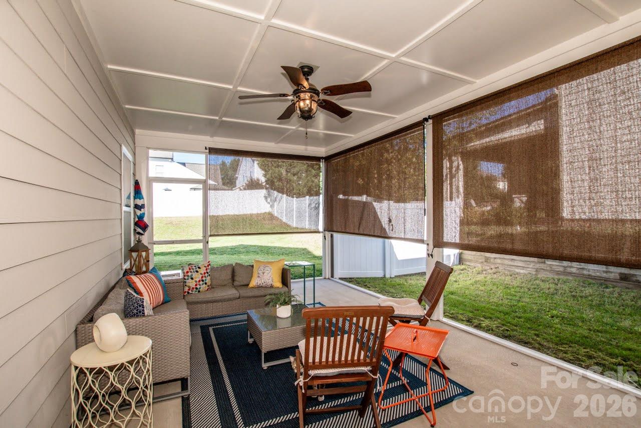 Single Family Residence at 19921 Wooden Tee Drive, Davidson, photo 8 of 42