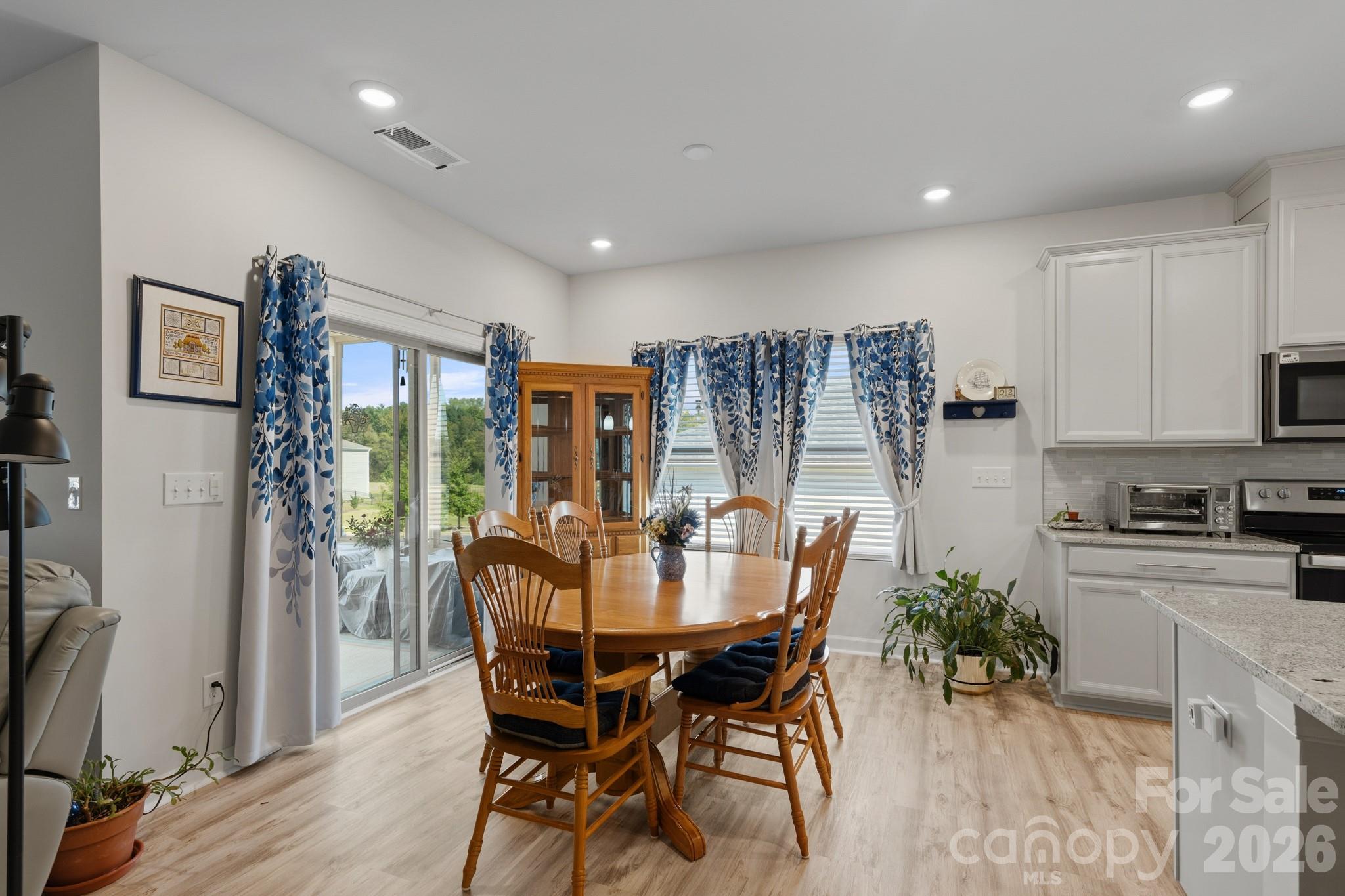 Single Family Residence at 3810 Isenhour Road, Kannapolis, photo 12 of 27