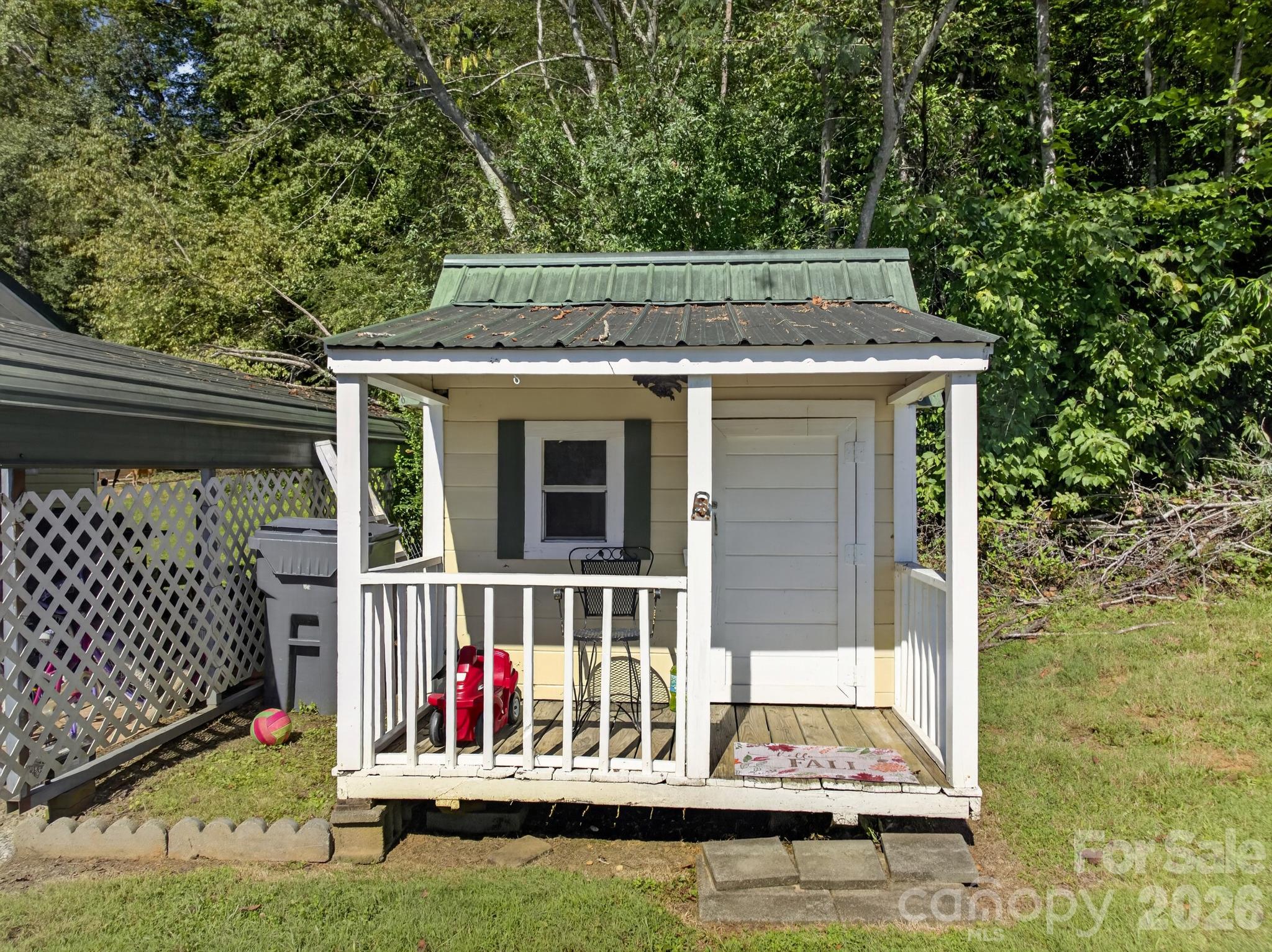 Single Family Residence at 1504 Hwy 268 Highway, Lenoir, photo 13 of 43