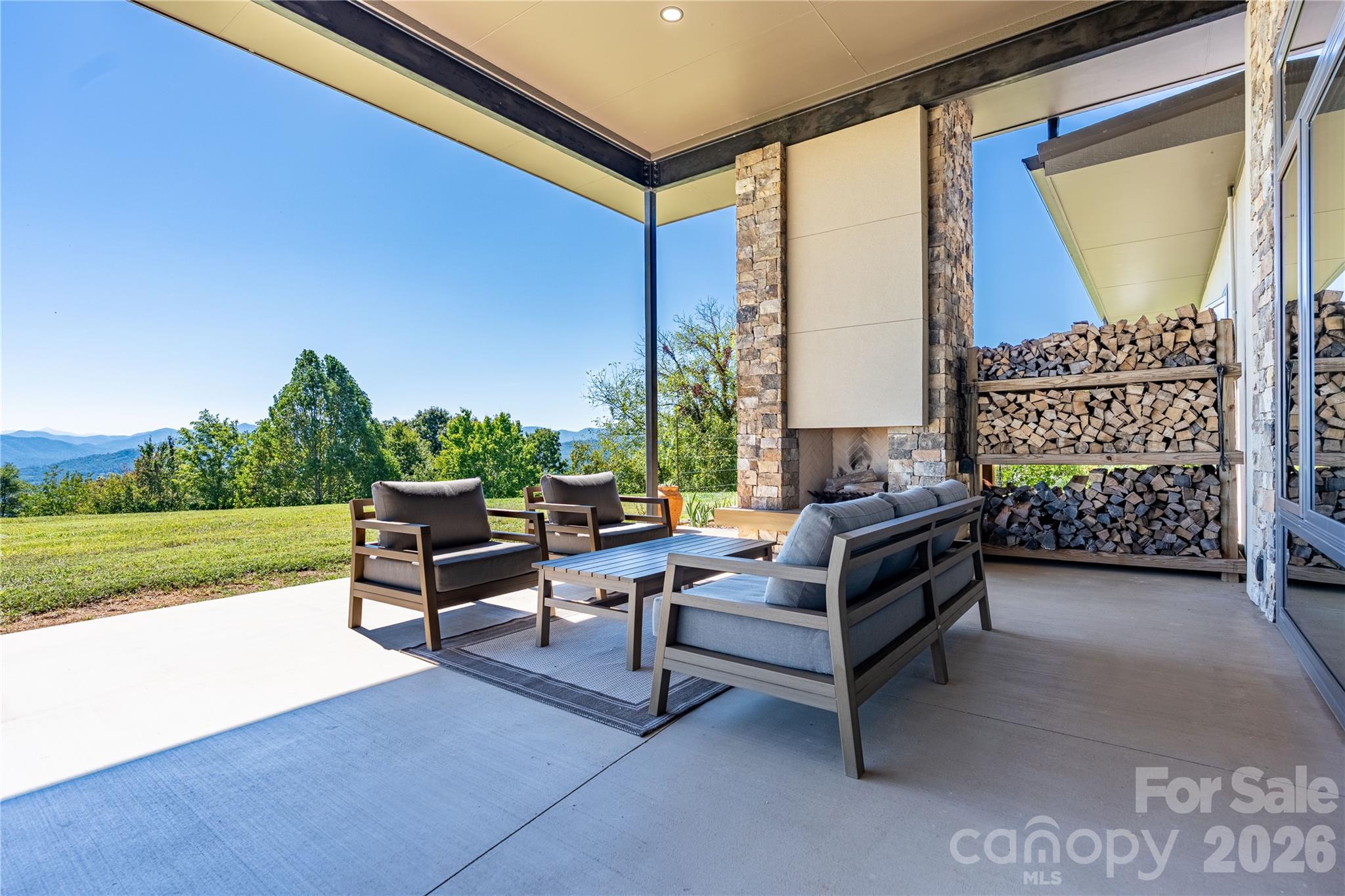 Main House-Outdoor Livingroom - 1045 & 1047 Graham Road, Marshall