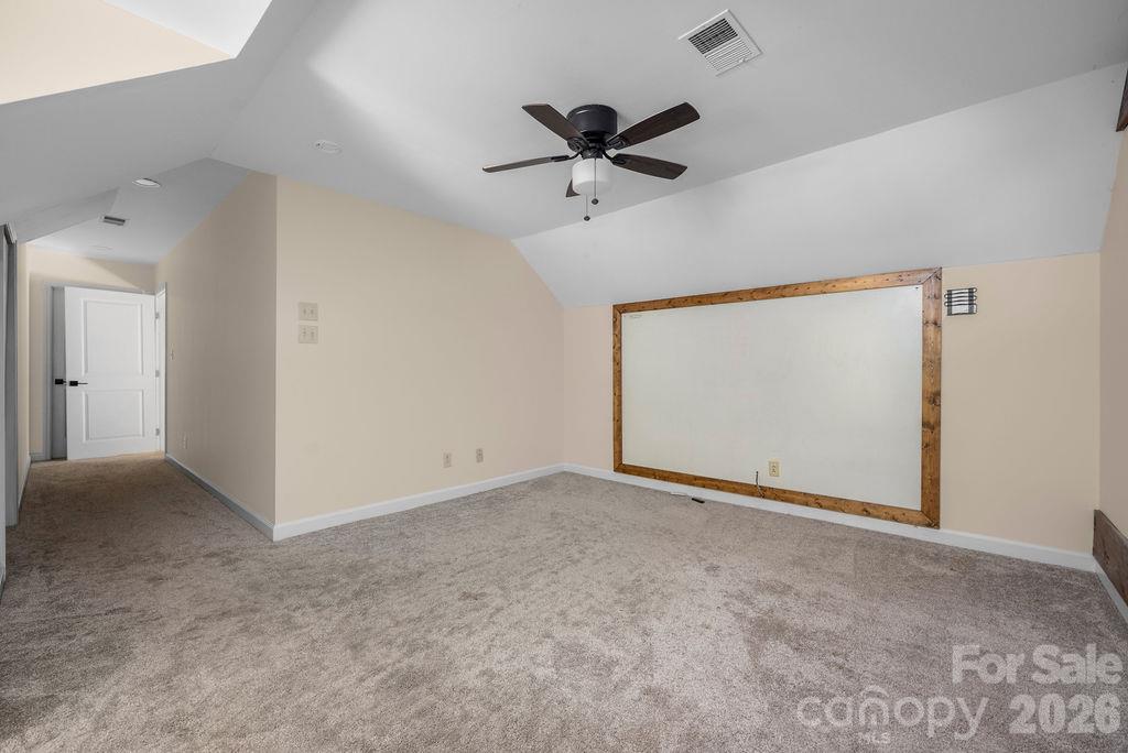 Single Family Residence at 9423 Whitethorn Drive, Charlotte, photo 23 of 46