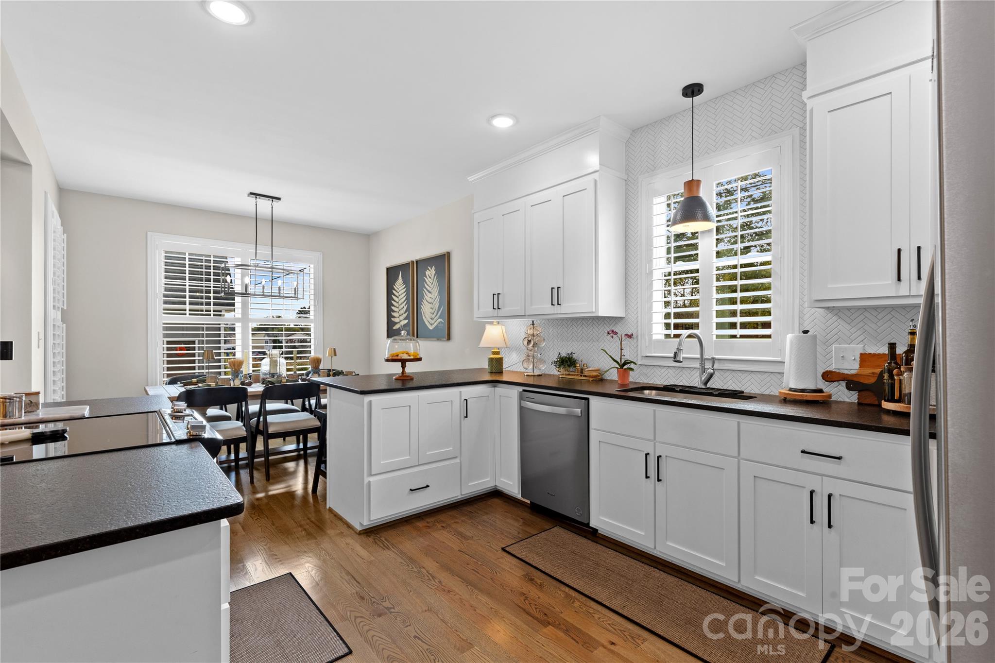 Single Family Residence at 18 Wittenburg Springs Drive, Taylorsville, photo 13 of 47