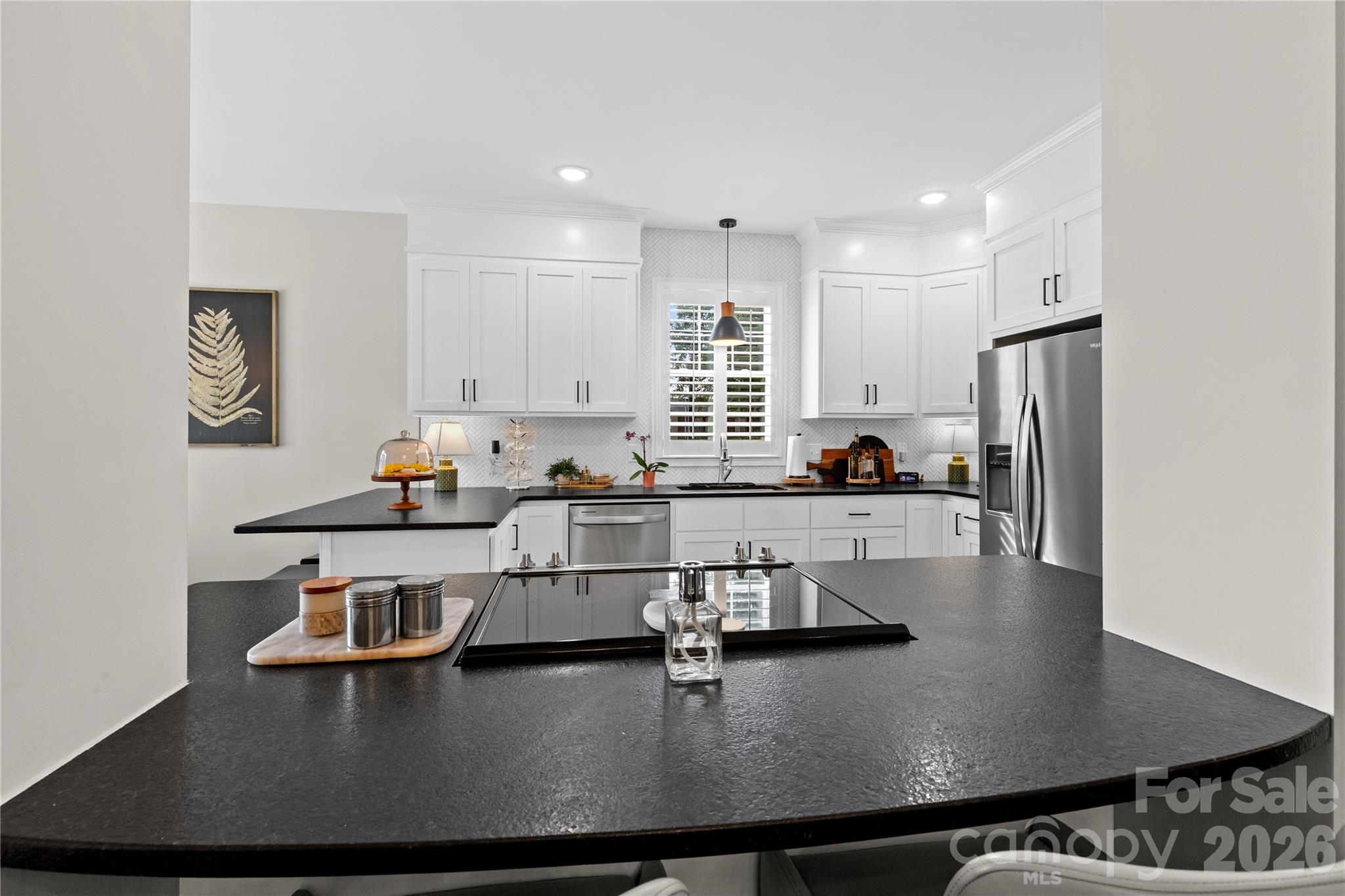 Single Family Residence at 18 Wittenburg Springs Drive, Taylorsville, photo 15 of 47
