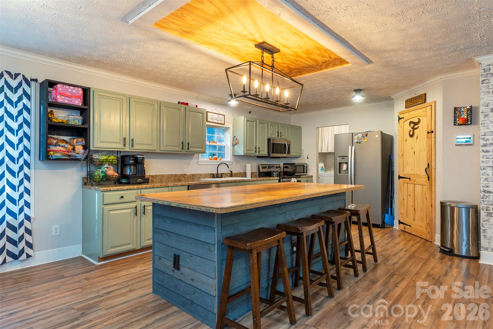 Single Family Residence at 12 Stoney Creek Lane, Candler, photo 8 of 38