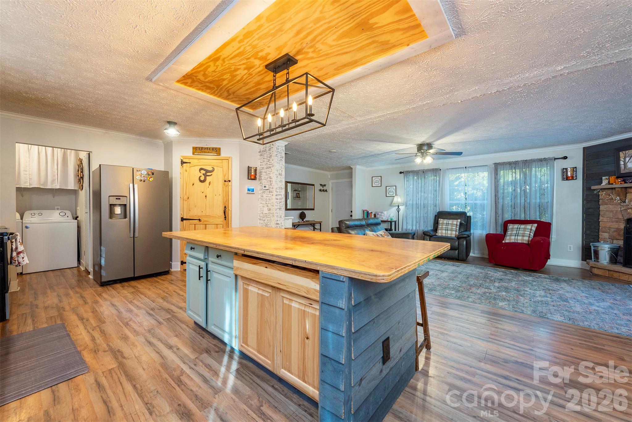 Single Family Residence at 12 Stoney Creek Lane, Candler, photo 12 of 38