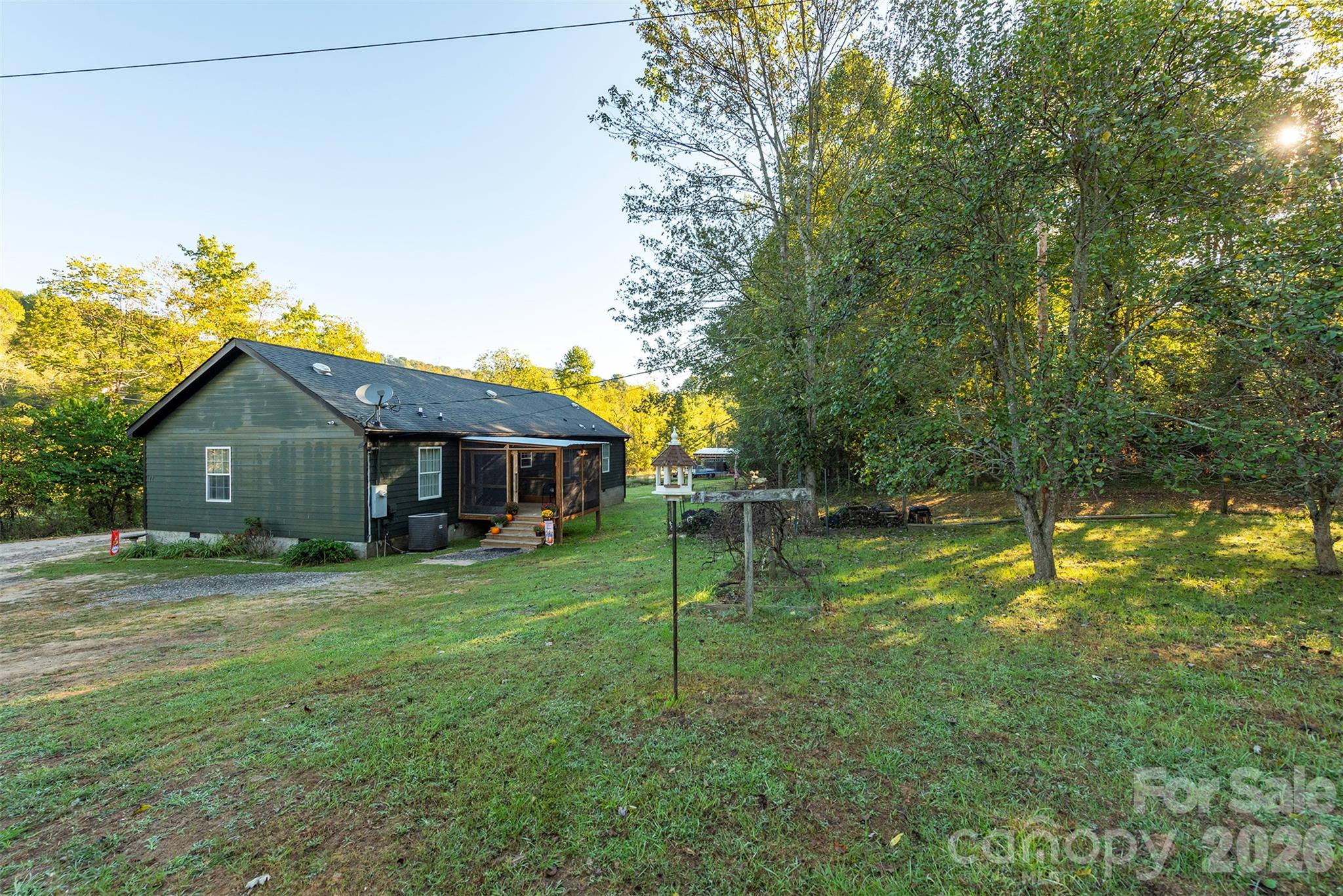 Single Family Residence at 12 Stoney Creek Lane, Candler, photo 28 of 38