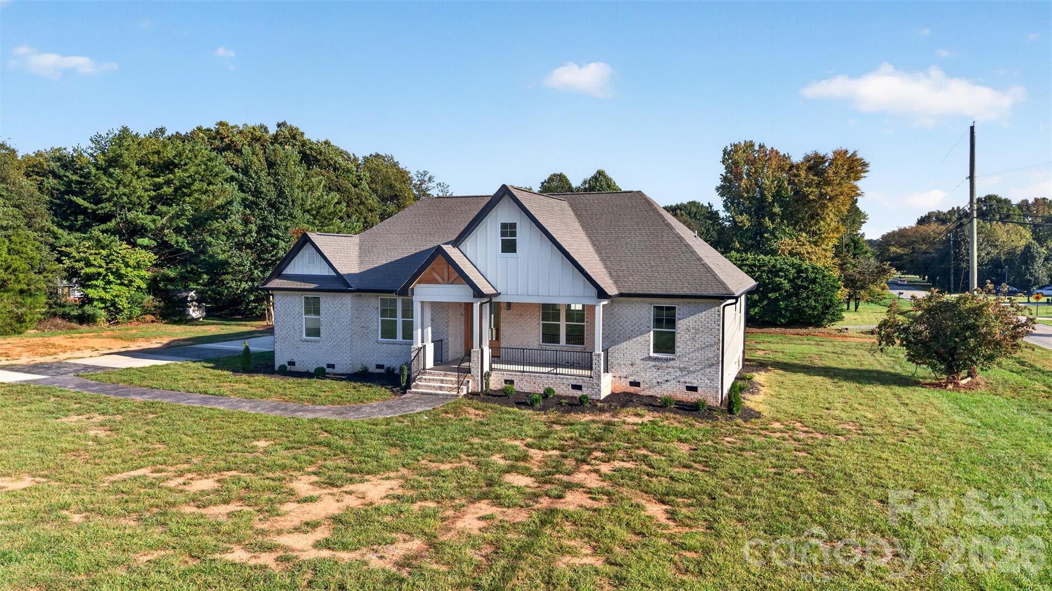 Single Family Residence at 122 Manteo Road, Lexington, photo 2 of 32