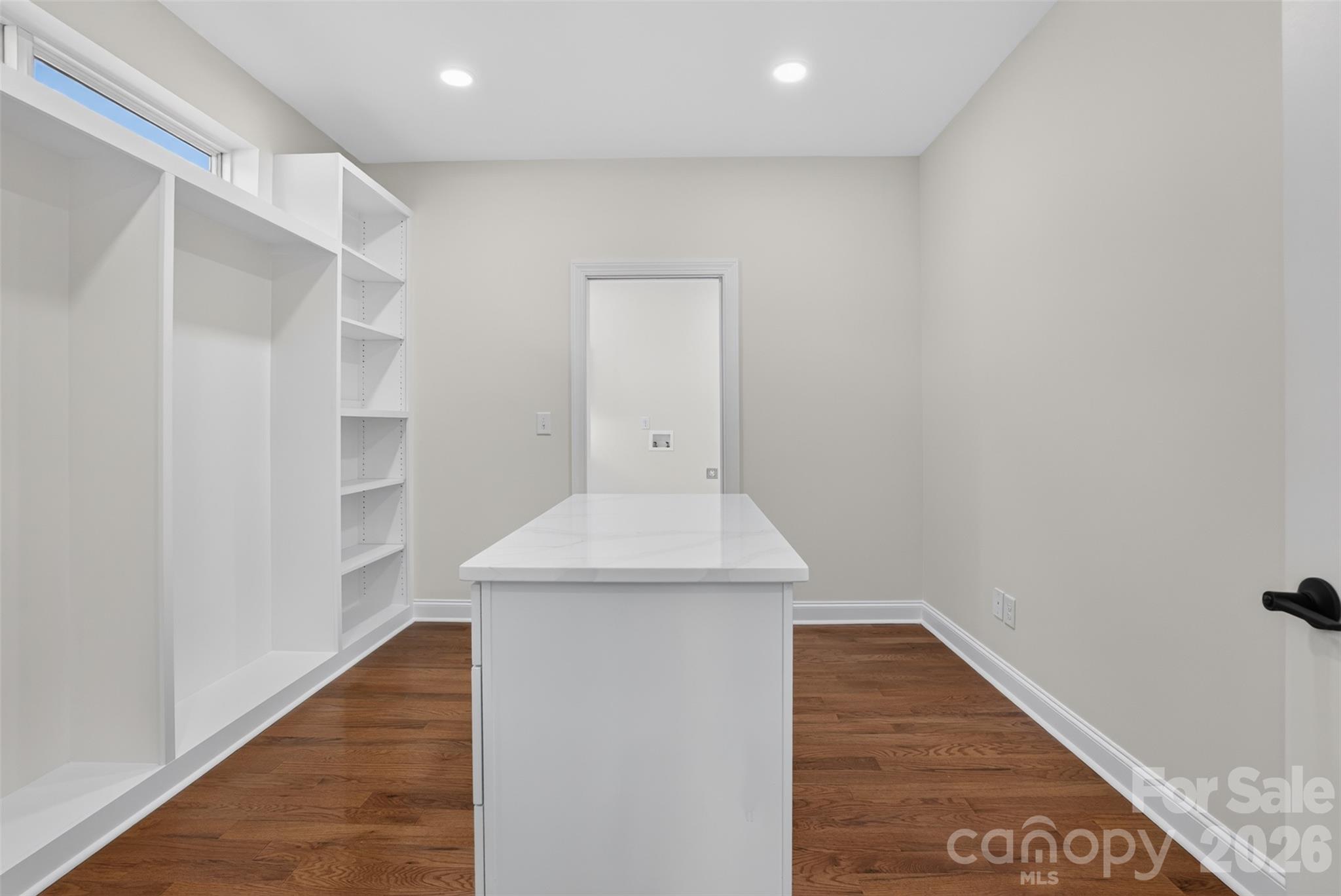 Single Family Residence at 122 Manteo Road, Lexington, photo 21 of 32