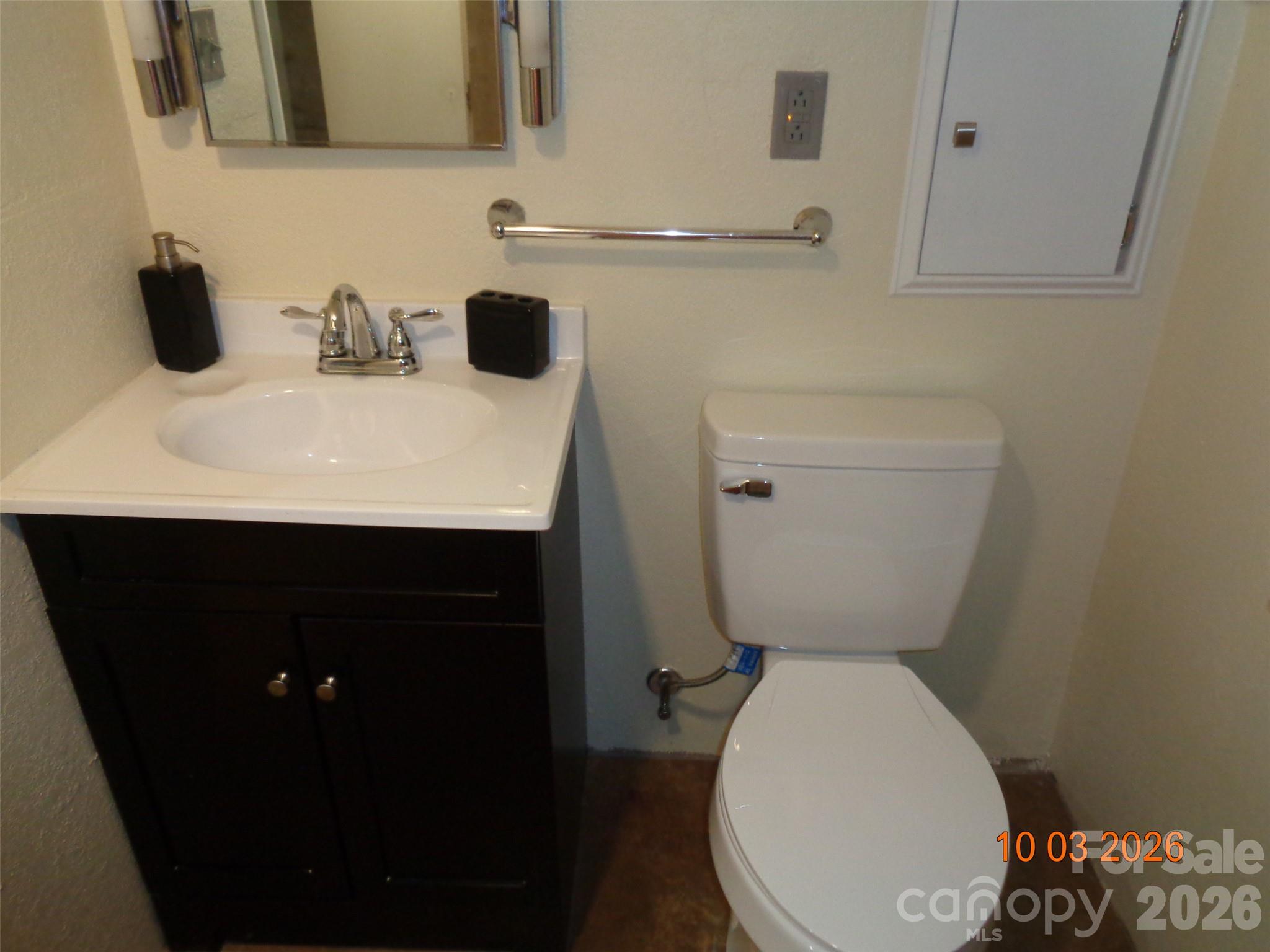 Single Family Residence at 5 Ferguson Street, Granite Falls, photo 23 of 41