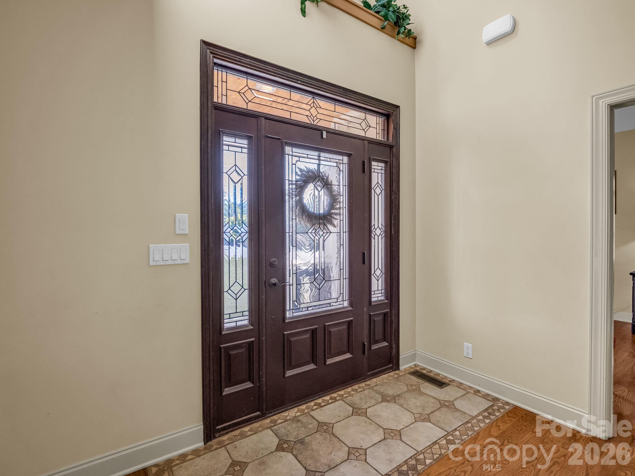 Single Family Residence at 61 Mountain Shadows Drive, Leicester, photo 7 of 48