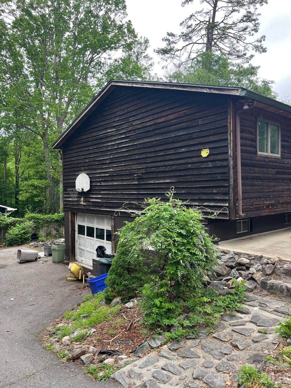 Single Family Residence at 79 Starnes Cove Road, Asheville, photo 14 of 29