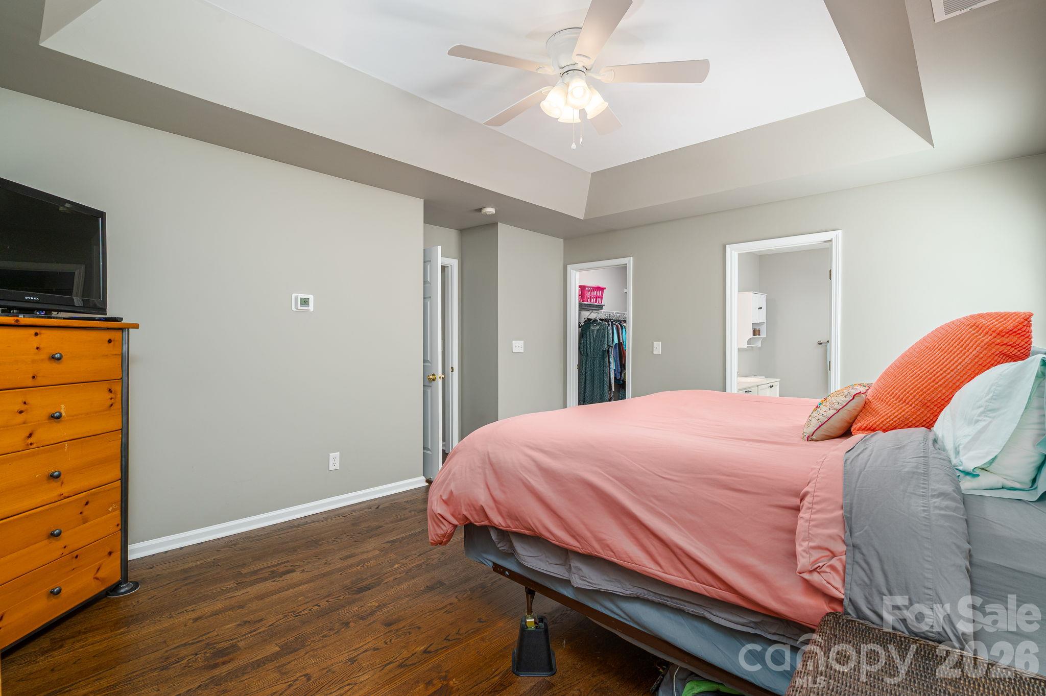 Master bedroom - 7904 Mariners Pointe Circle, Denver